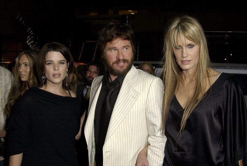 Neve Campbell, Val Kilmer and Daryl Hannah on September 24, 2003 | Photo: Getty Images