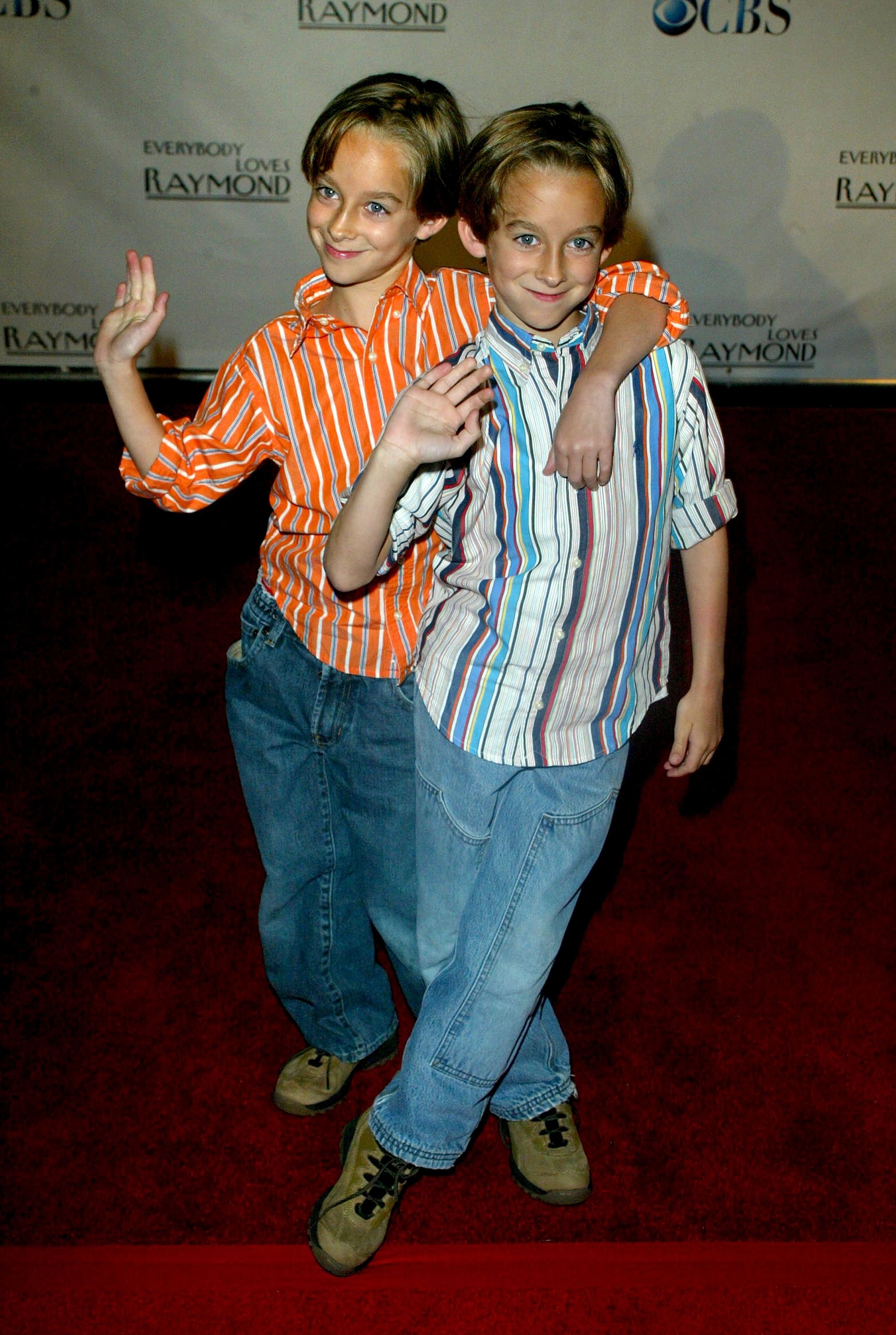Sullivan and Sawyer Sweeten at the "Everybody Loves Raymond" Series Wrap Party on April 28, 2005, in Santa Monica, California | Source: Getty Images