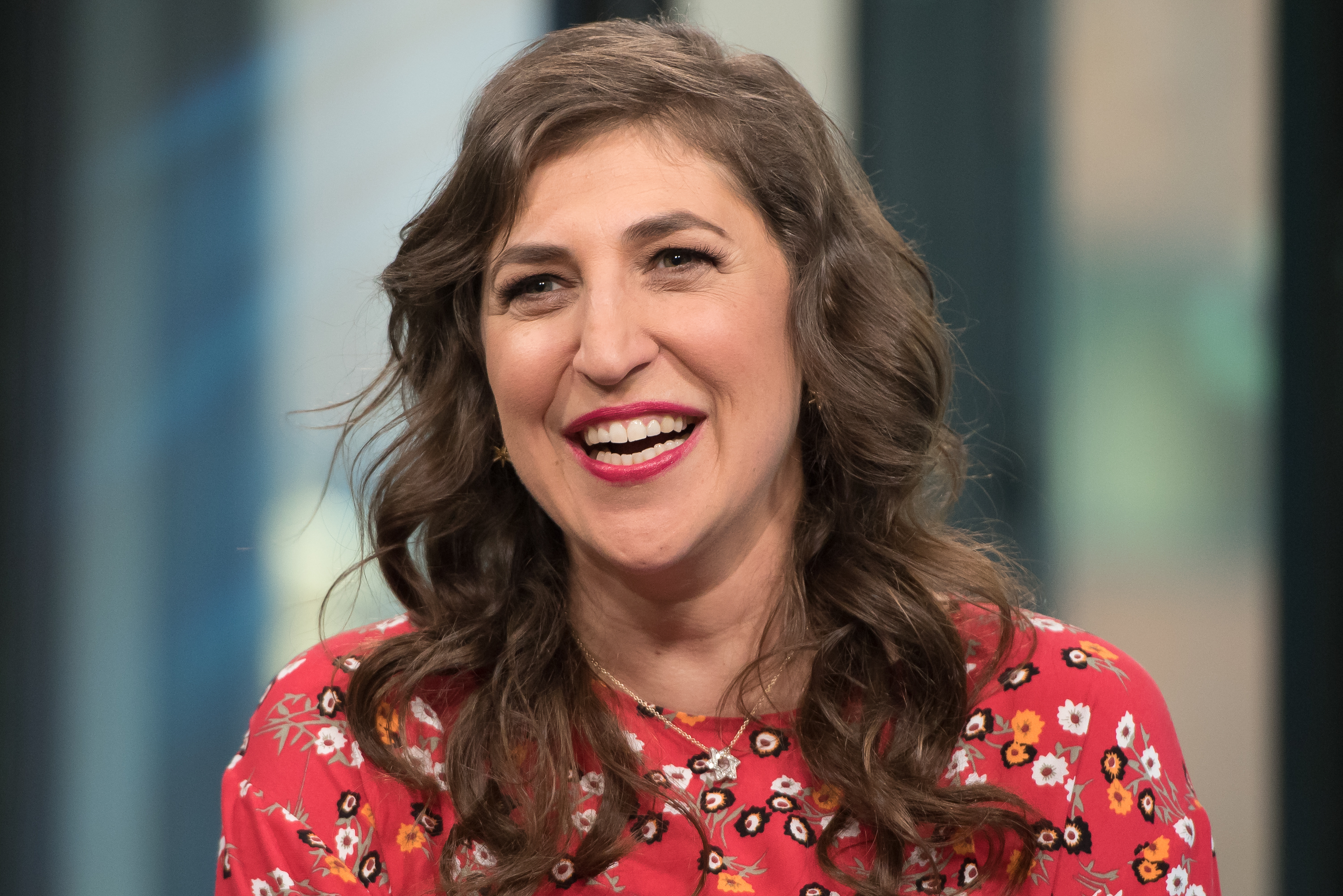 Mayim Bialik at Build Studio on May 9, 2017 in New York City | Source: Getty Images
