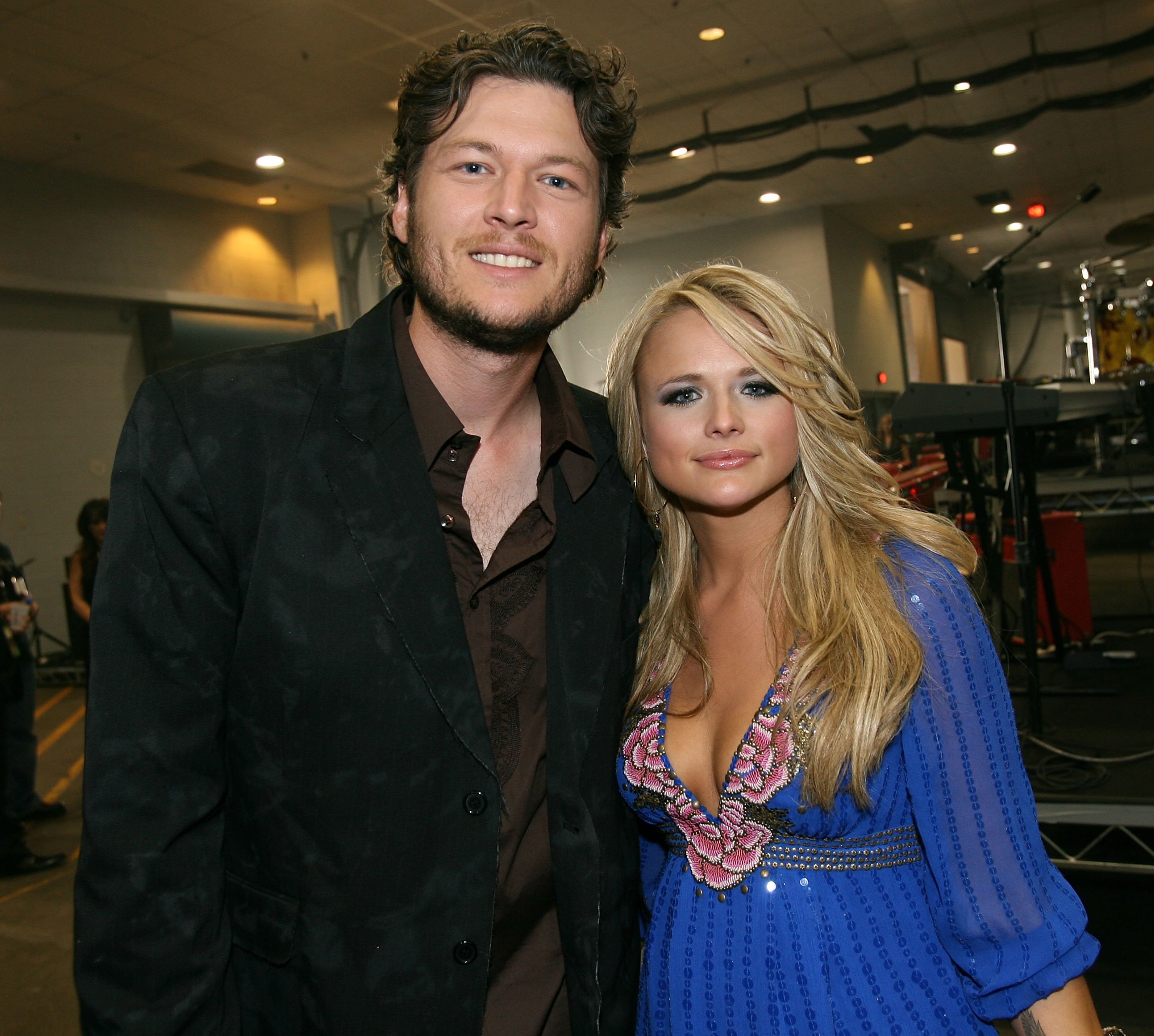 Blake Shelton and Miranda Lambert pose backstage at the 42nd Annual Academy Of Country Music Awards held at the MGM Grand Garden Arena on May 15, 2007 | Photo: GettyImages
