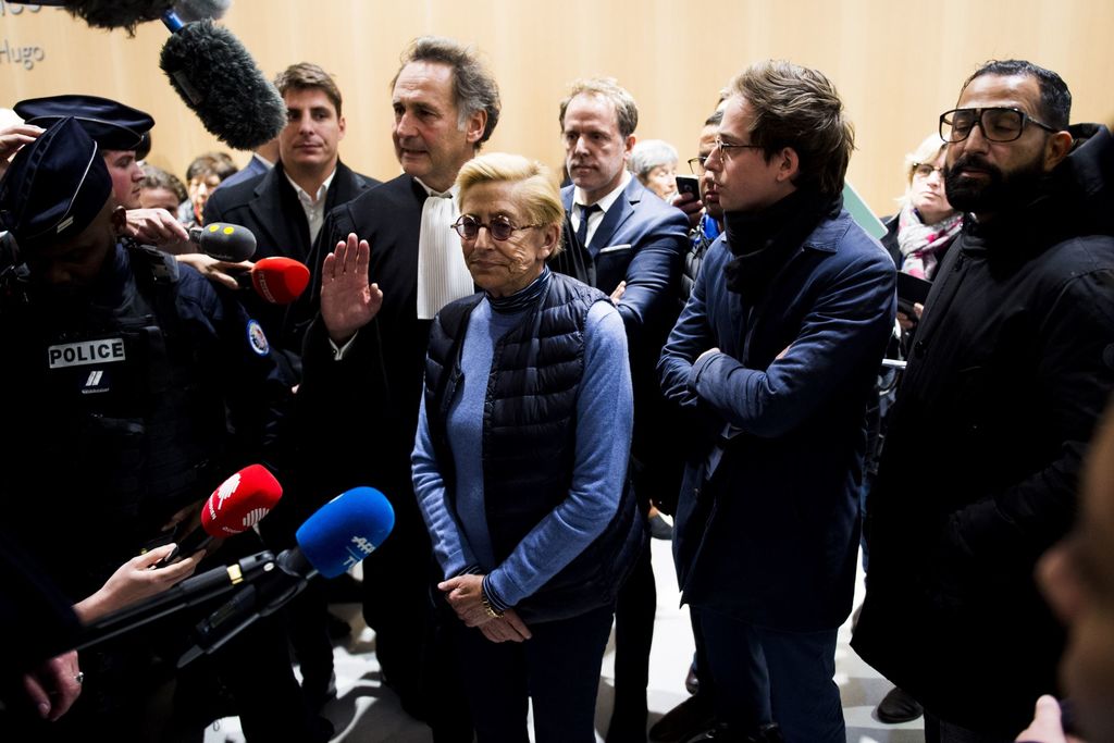 Alexandre Balkany, Isabelle Balkany, Maître Pierre-Olivier Sur - Isabelle Balkany au tribunal correctionnel de Paris pour le second volet du procès concernant le blanchiment à grande échelle le 18 octobre 2019. Elle est condamnée à 4 ans de prisons ferme, son mari Patrick à 5 ans. Les deux époux sont condamnés à 10 ans d'inégibilité.