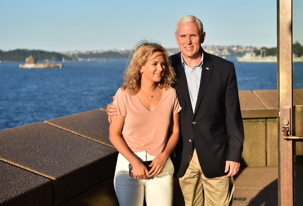 U.S. Vice President Mike Pence (R) visits the Opera House with his daughter Charlotte in Sydney, Australia | Photo: Getty Images