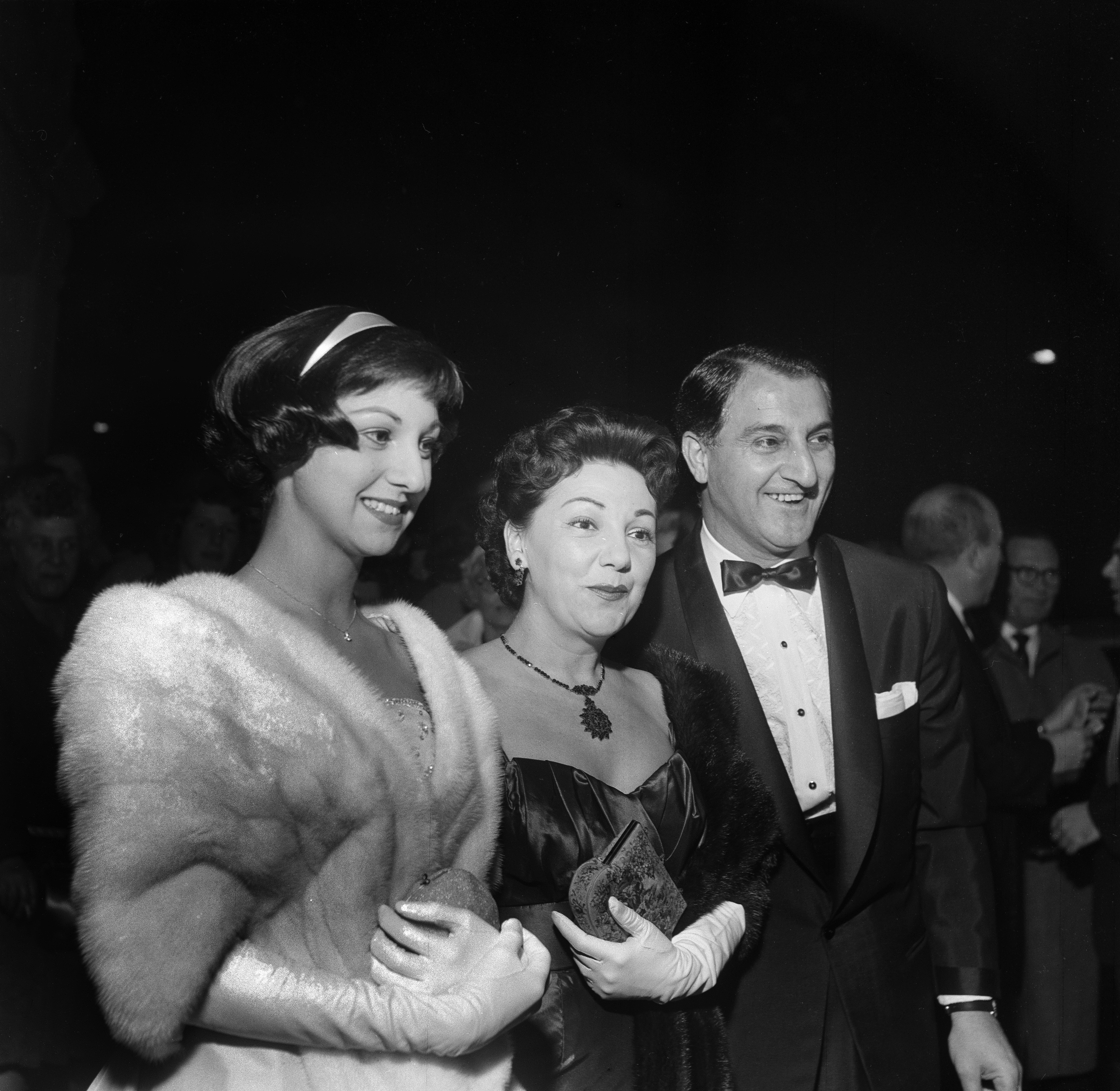 Danny Thomas, Rose Marie, and Marlo Thomas at an LA, California event circa 1958. | Source: Getty Images