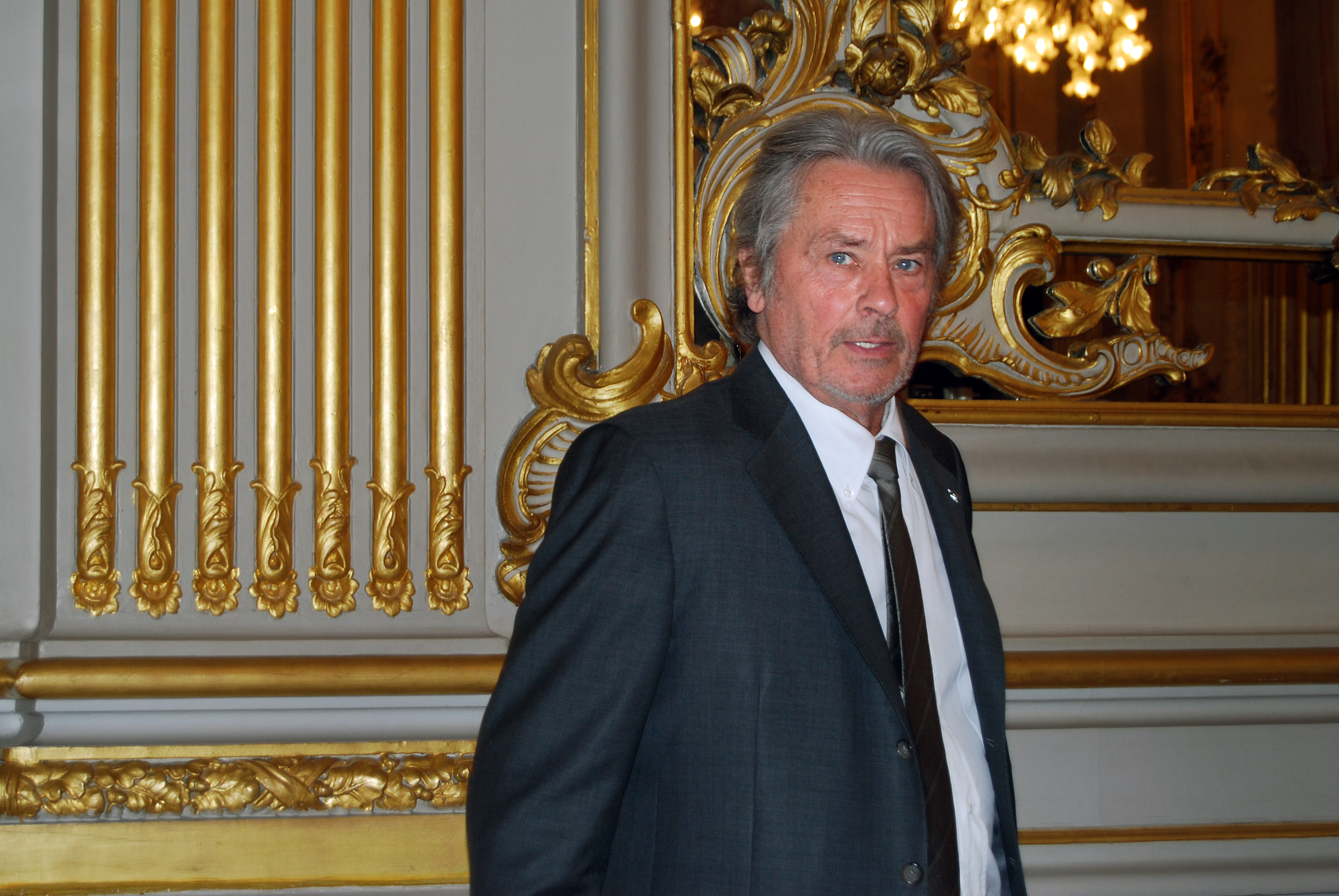 Alain Delon at the Orsay Museum in Paris, France, on March 17, 2009. | Source: Getty Images