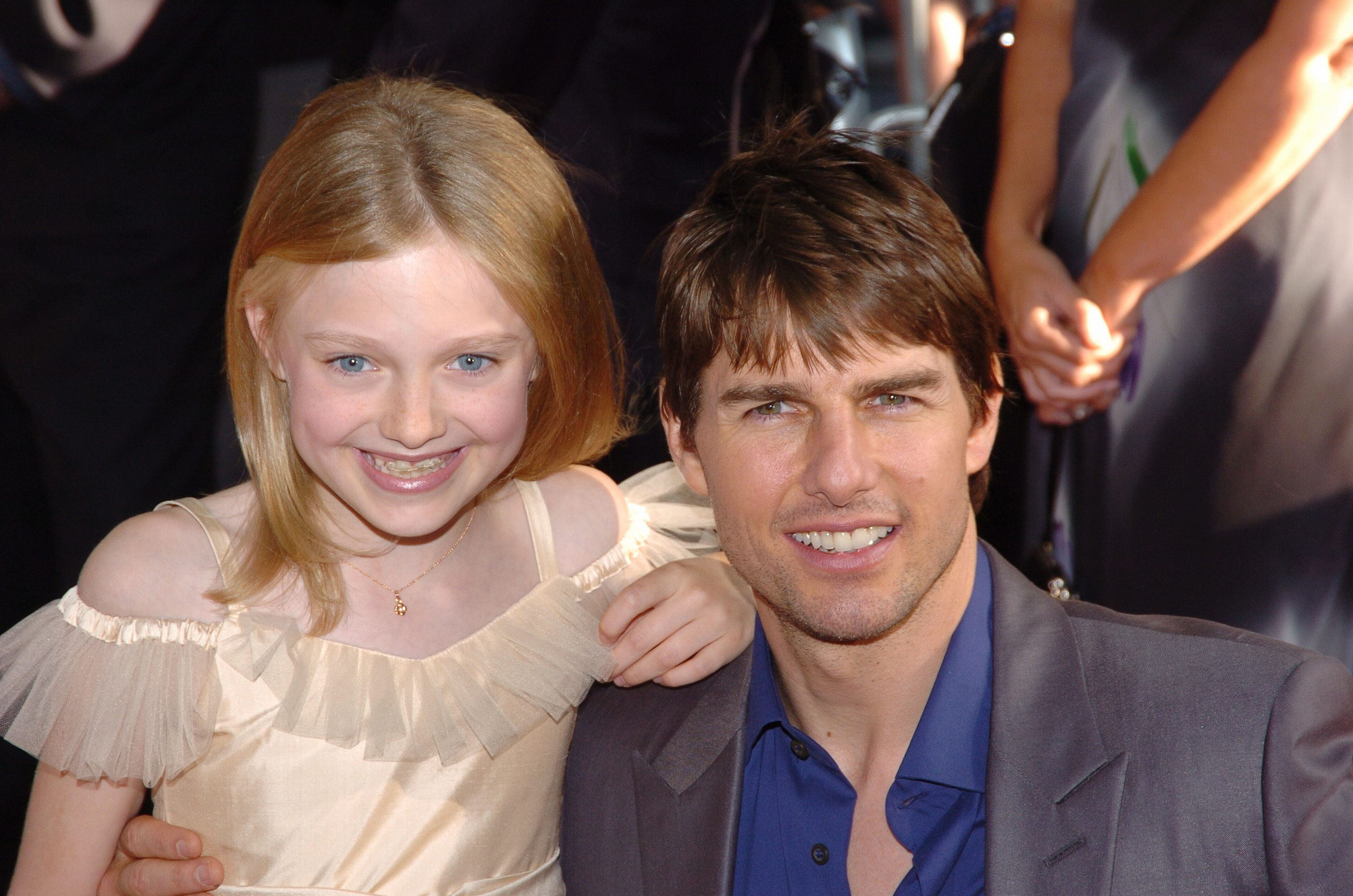 Tom Cruise and Dakota Flanning attend the "War Of The Worlds" premiere on June 23, 2005 in New York City | Source: Getty Images