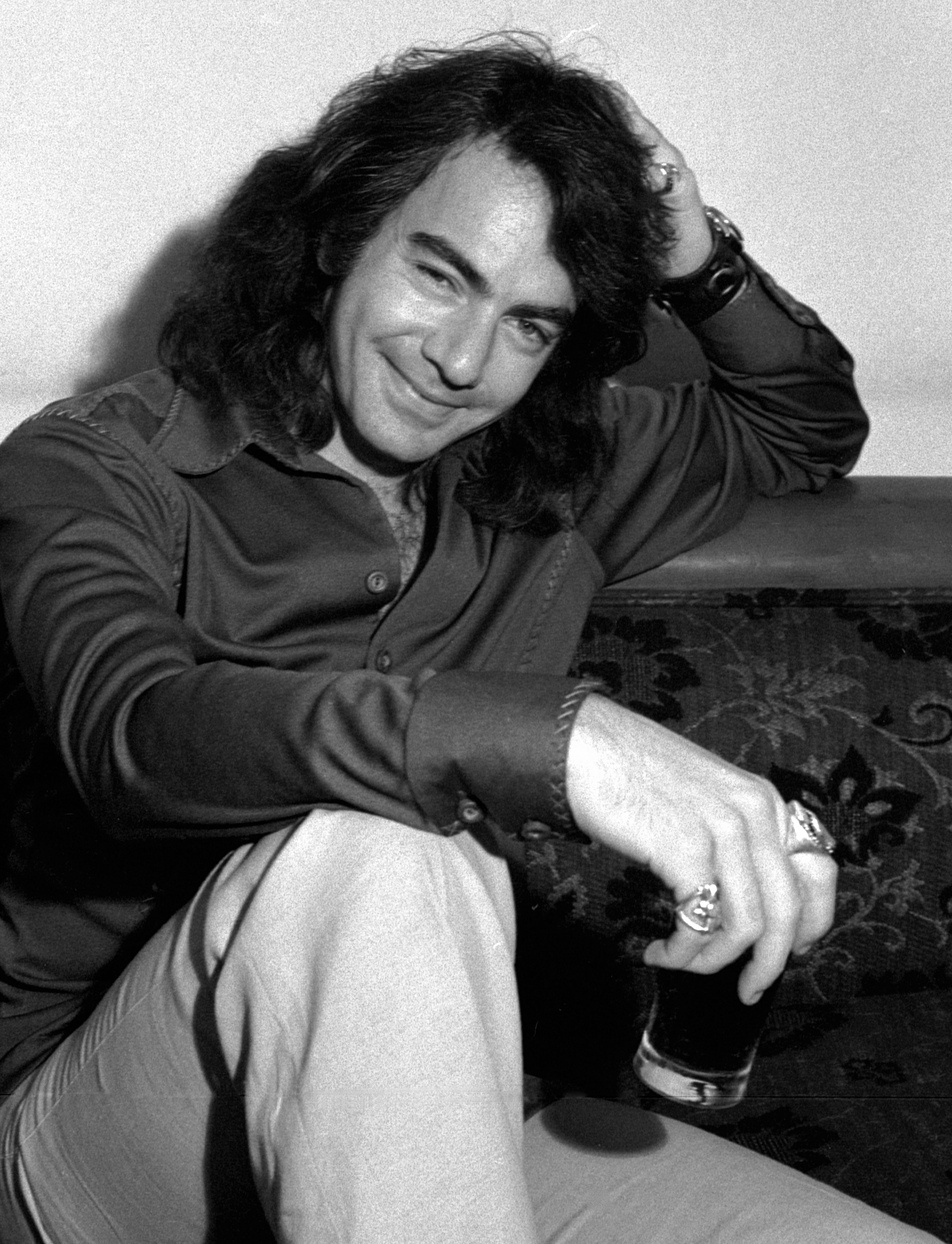 The singer is photographed before his one man show at the Winter Garden in New York City in October 1972 | Source: Getty Images