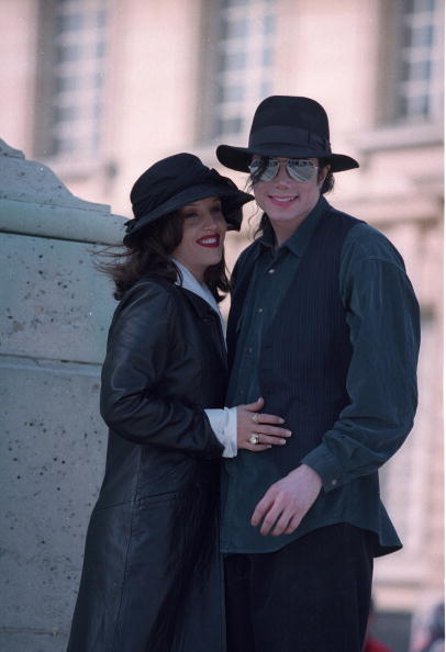 Michael Jackson and Lisa Marie Presley in 1995 at Versailles, France. | Photo: Getty Images