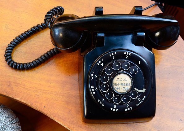 A rotary phone | Photo: Getty images