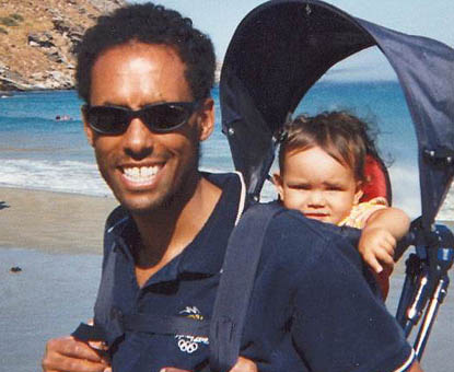 Malik as a toddler with his father, Kris Keiser. | Source: The Malik's Voice for Peace Organization