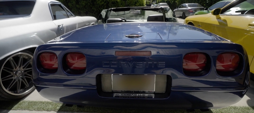 The rear view of Wiz Khalifa's 1992 C4 Corvette, a sports car he acquired after spotting its potential while filming the music video for "Bake Sale" with Travis Scott. | Source: YouTube/Esquire