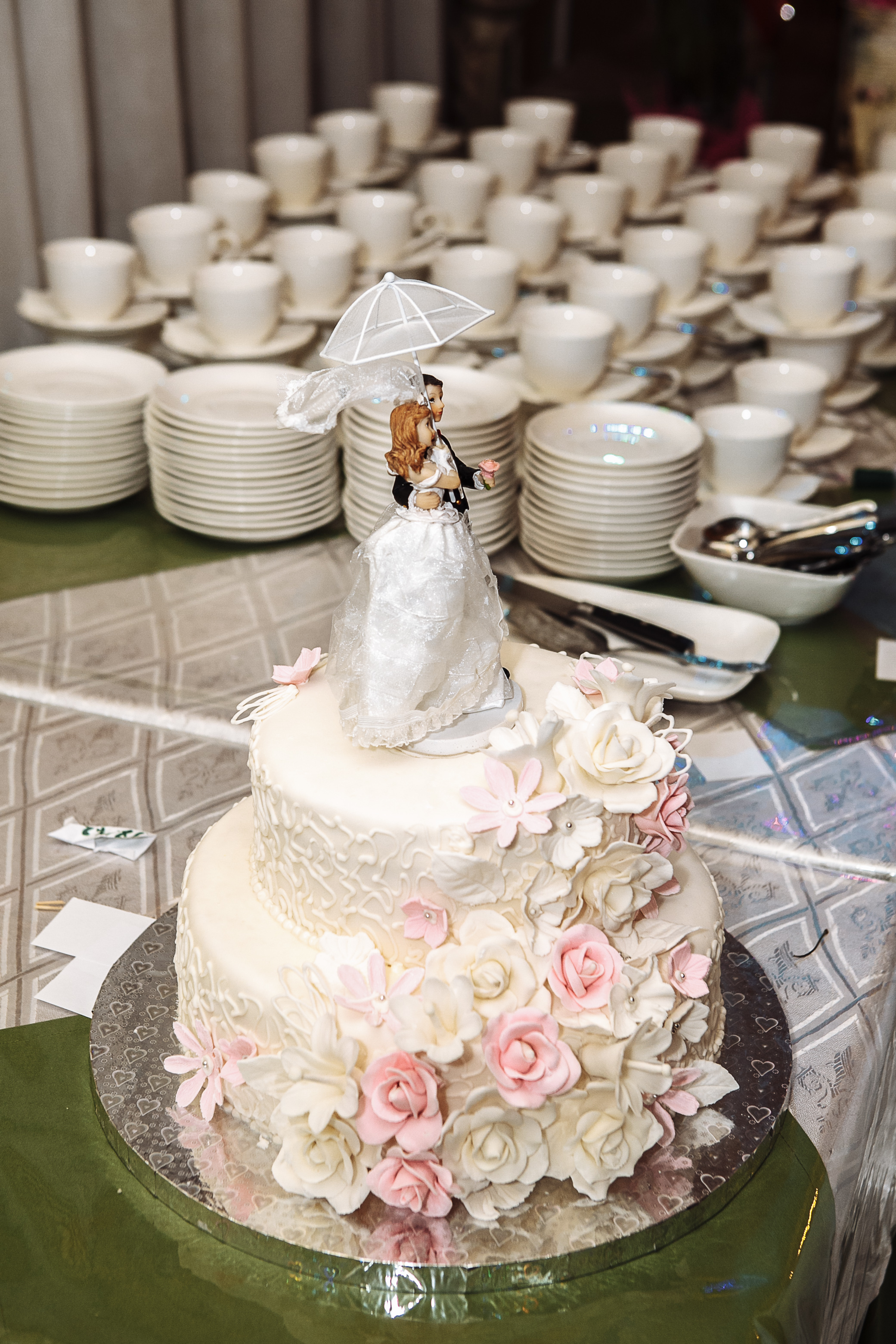 A wedding cake | Source: Shutterstock