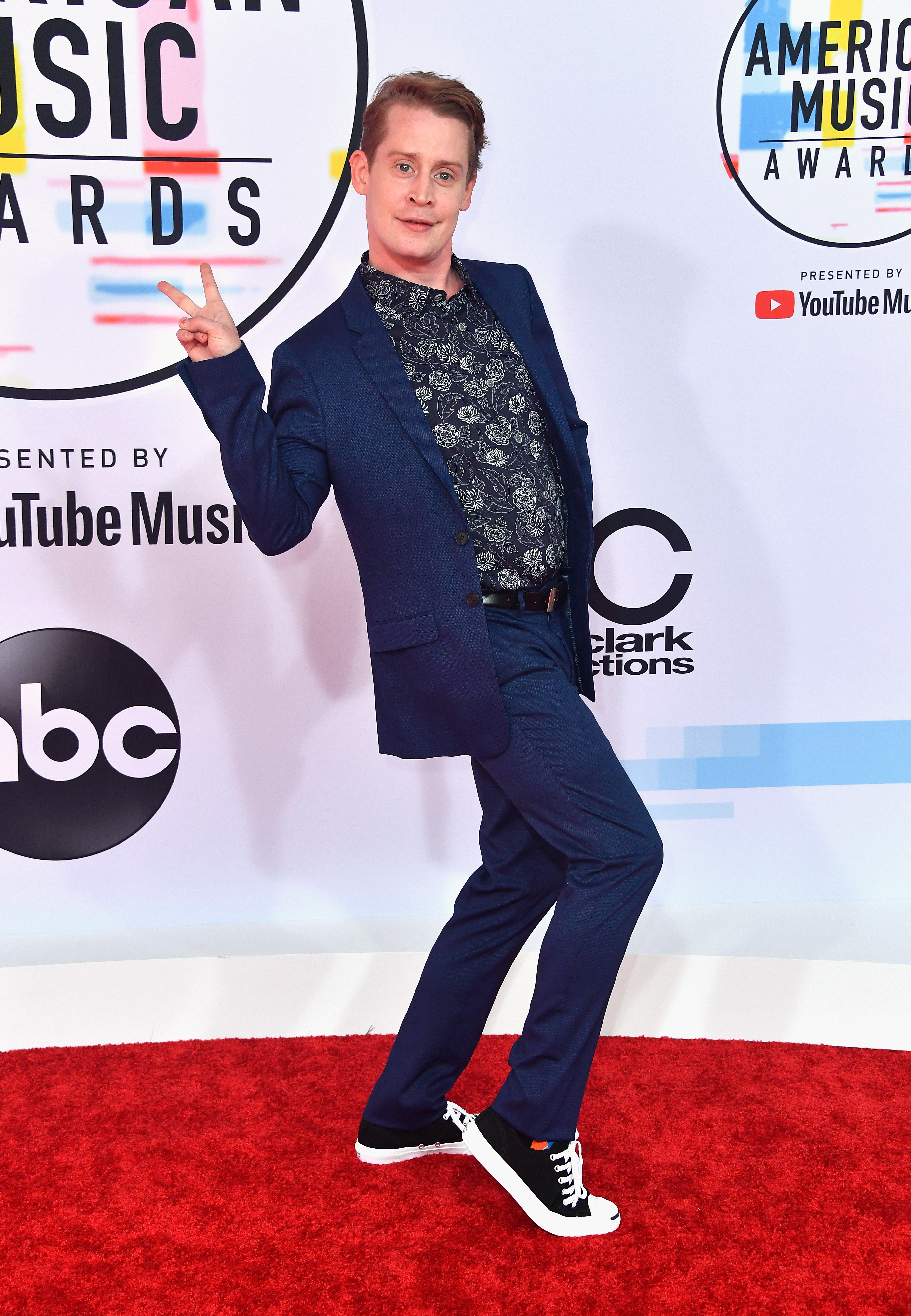Macaulay Culkin at the American Music Awards in Los Angeles, California on October 9, 2018 | Source: Getty Images
