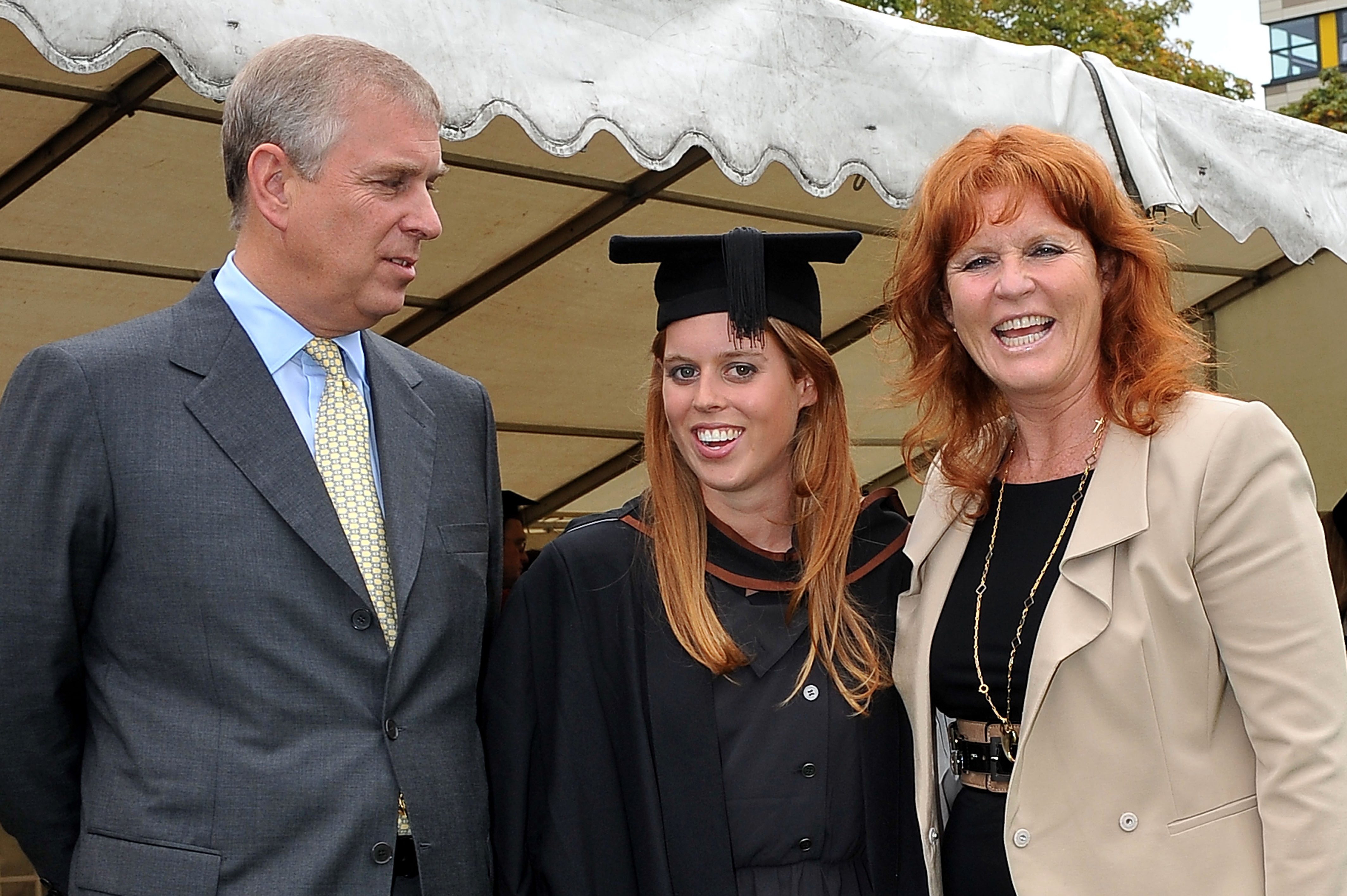 Princess Beatrice with her parents following her graduation ceremony at Goldsmiths College in London, England, on September 9, 2011. | Source: Getty Images