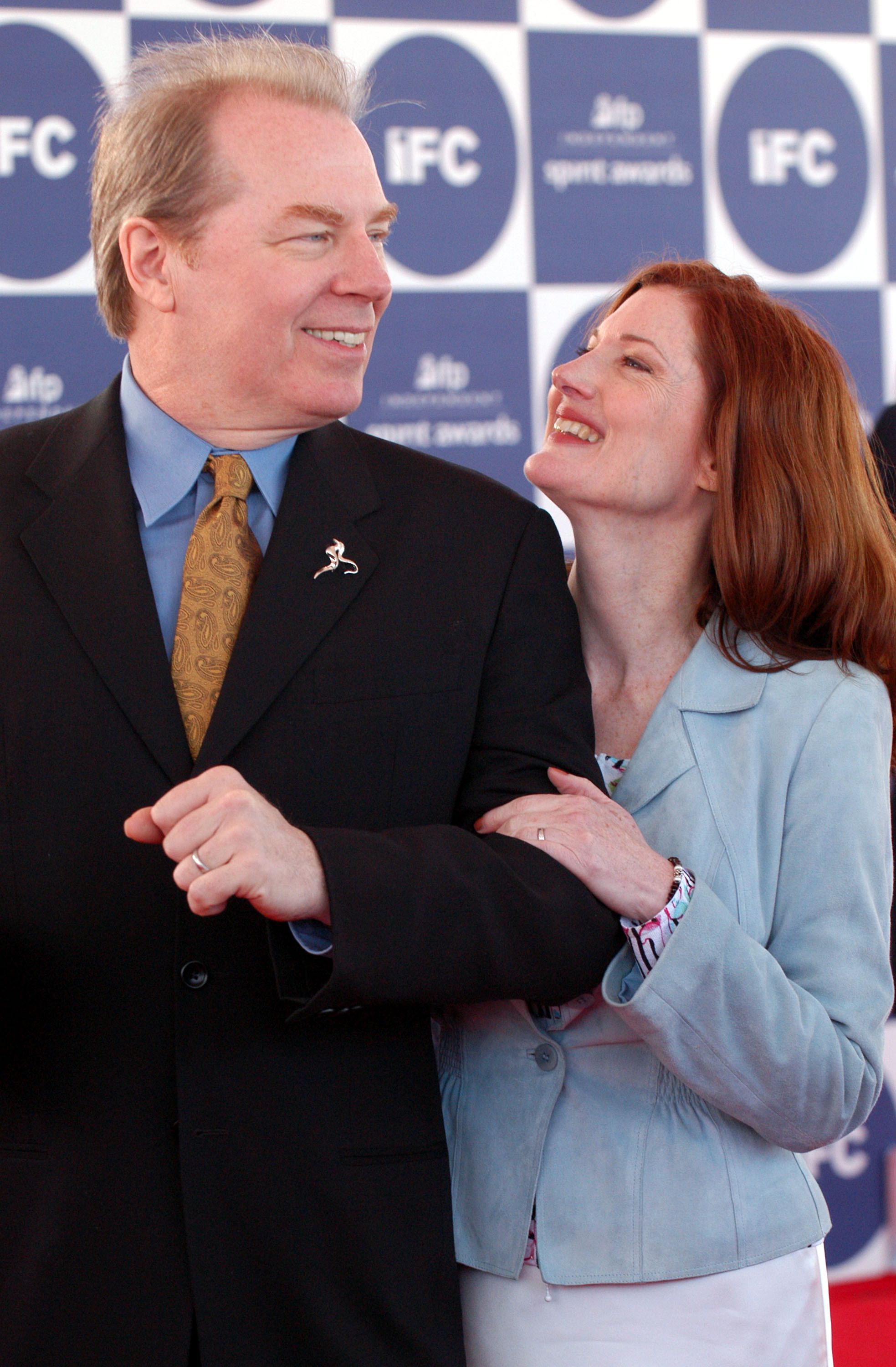 Michael McKean and Annette O'Toole during the Independent Spirit Awards at Santa Monica Pier in California, on February 28, 2004 | Photo: Jeff Kravitz/FilmMagic/Getty Images