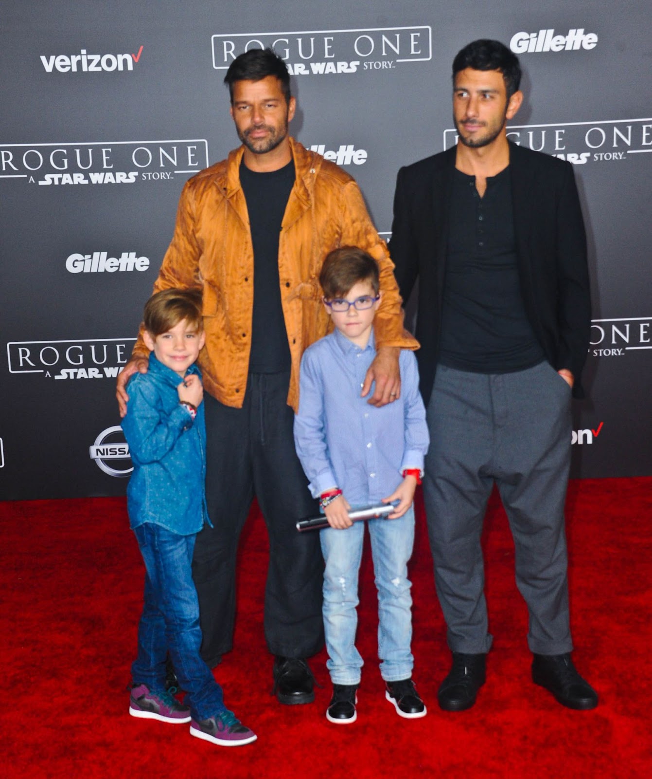 Ricky, Matteo, and Valentino Martin and Jwan Yosef at the premiere of "Rogue One: A Star Wars Story" on December 10, 2016, in Hollywood | Source: Getty Images