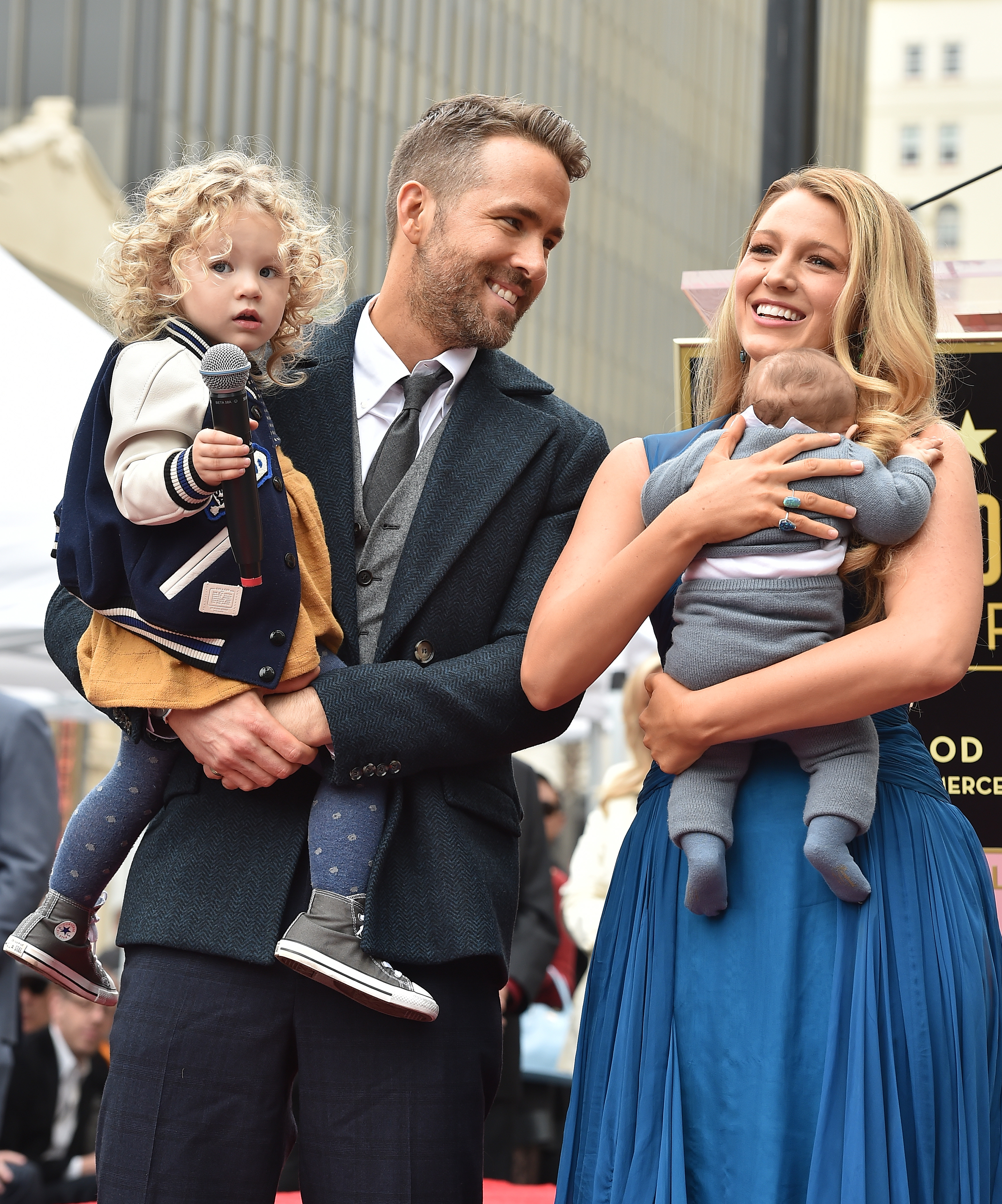 Actors Ryan Reynolds and Blake Lively with daughters James Reynolds and Ines Reynolds at the ceremony honoring Reynolds with a Star on the Hollywood Walk of Fame, on December 15, 2016, in Hollywood, California, on December 15, 2016.  | Source: Getty Images