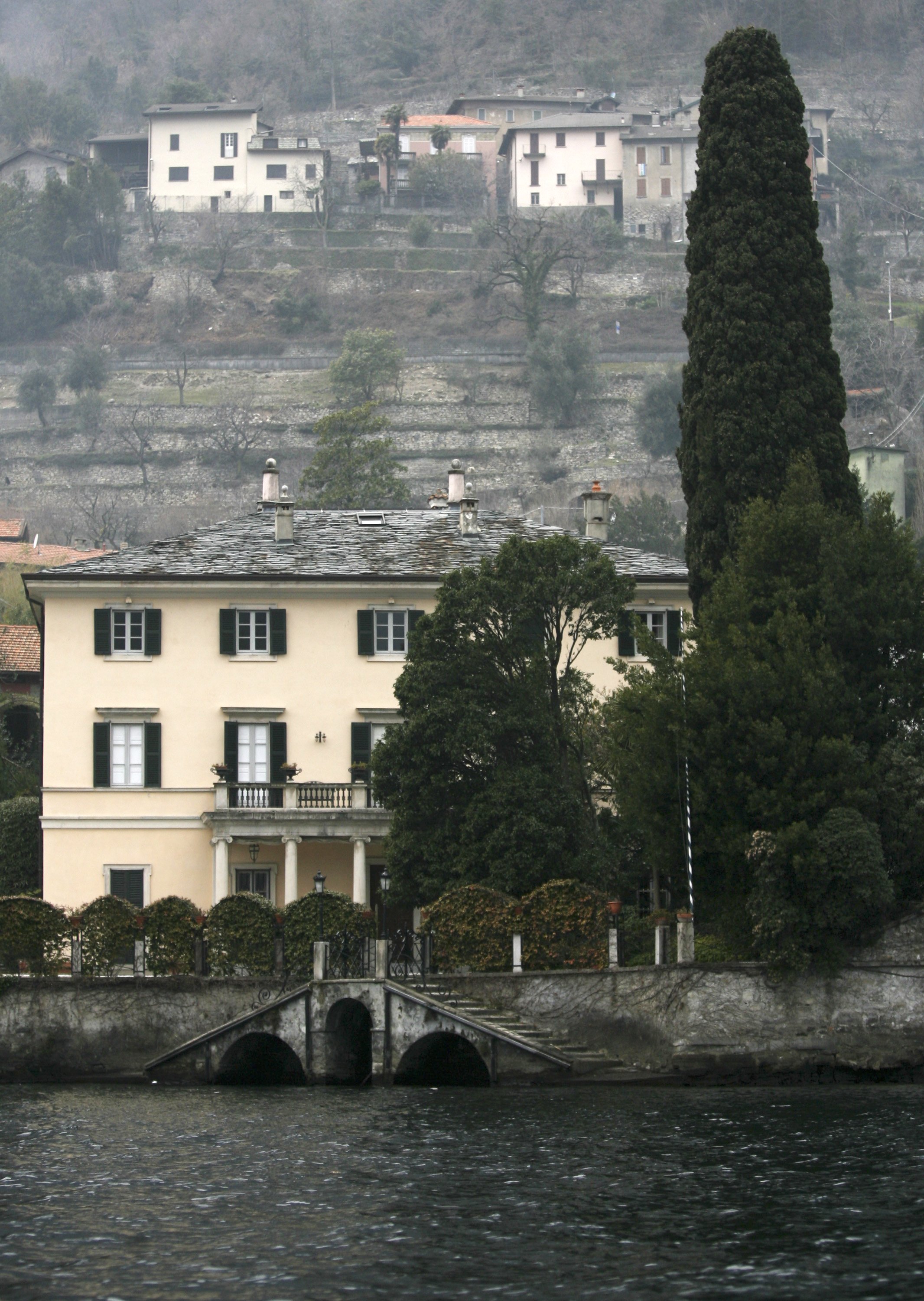 Villa Oleandra, owned by George Clooney, March 18, 2006 in Como, Italy. | Source: Getty Images