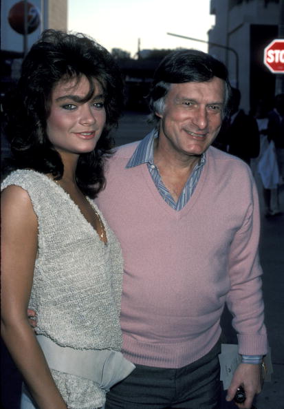 Carrie Leigh and Hugh Hefner at Samuel Goldwyn Theater in Beverly Hills, California, United States in 1984. | Photo: Getty Images