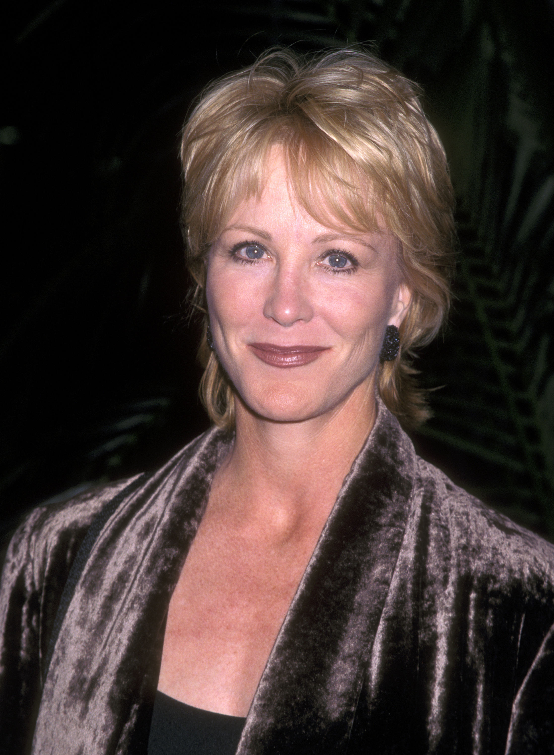 The actress and director photographed on February 19, 1998 | Source: Getty Images