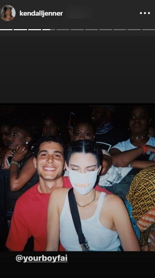 A picture of Kendall Jenner and Fai Khadra in the crowd at a party. | Photo: Instagram/Kendalljenner