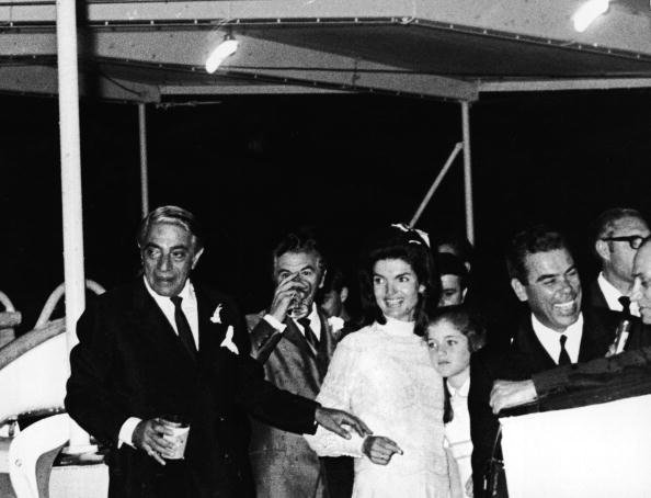 Jackie and Aristotle after their wedding ceremony on October 21, 1968 | Source: Getty Images Jackie and Aristotle after their wedding ceremony on October 21, 1968 | Source: Getty Images