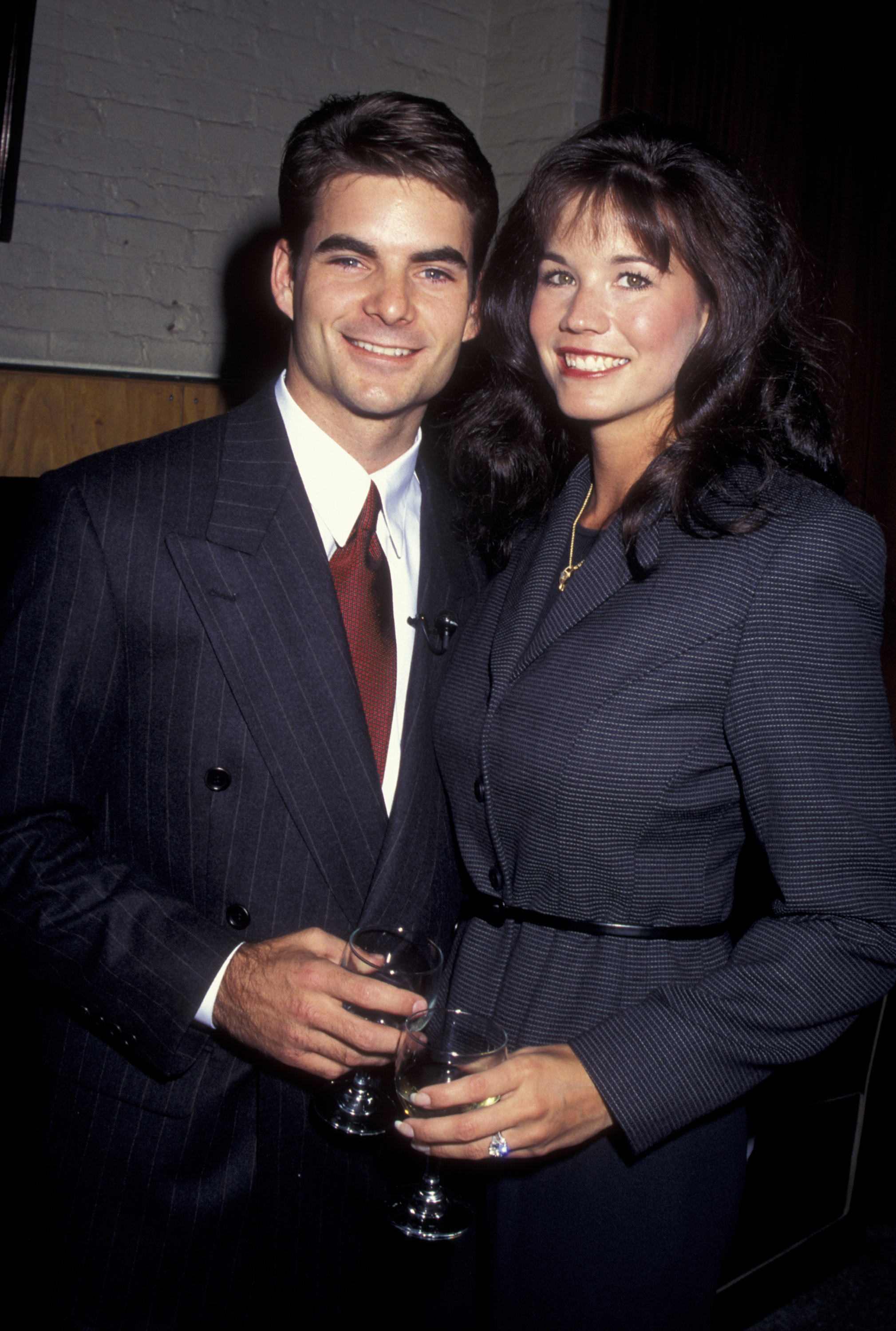 Jeff Gordon and Brooke Sealey at the NASCAR Winston Cup Celebration Gala on November 27, 1995, in New York City. | Source: Getty Images