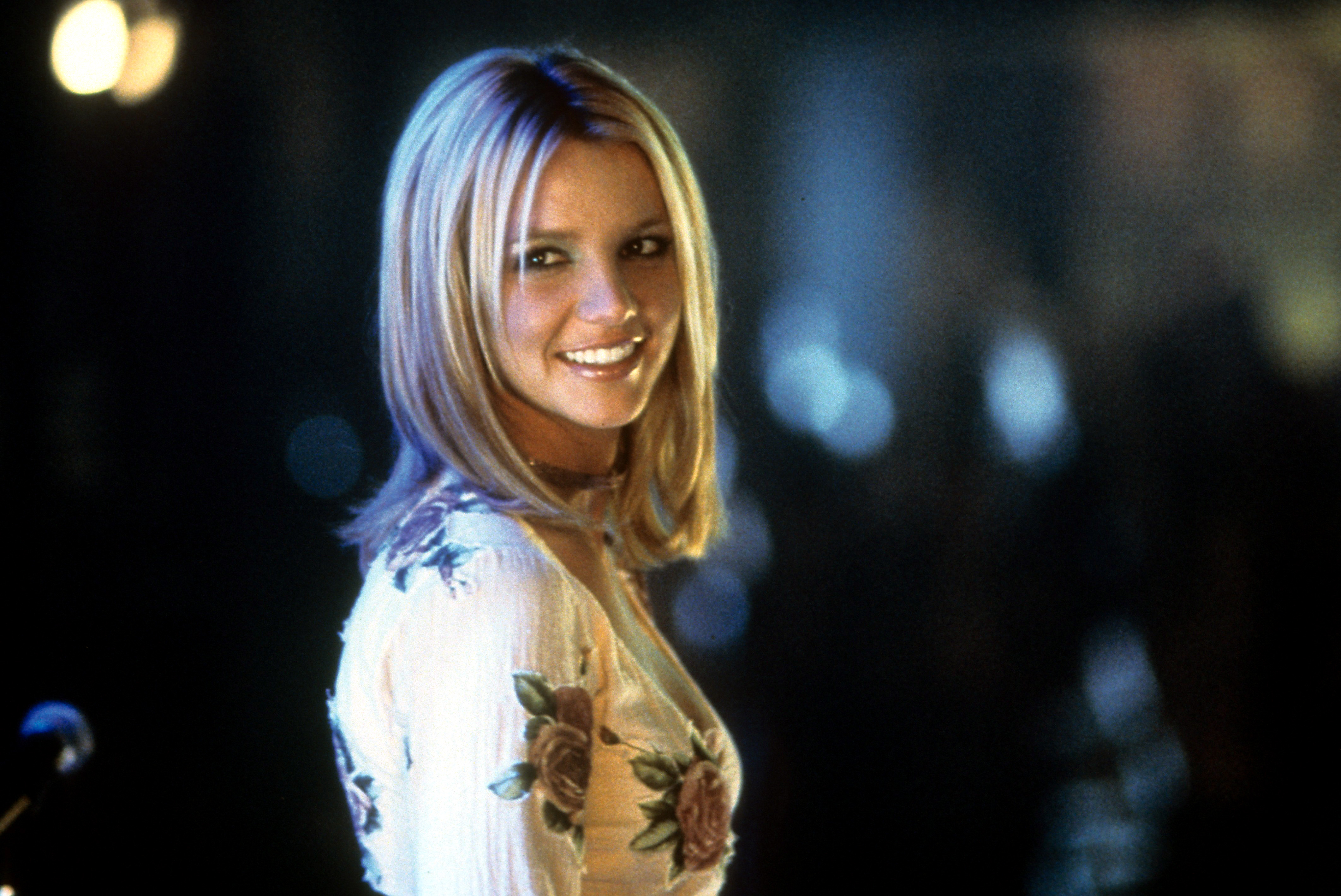 Britney Spears in a scene from the film "Crossroads," circa 2002. | Source: Getty Images