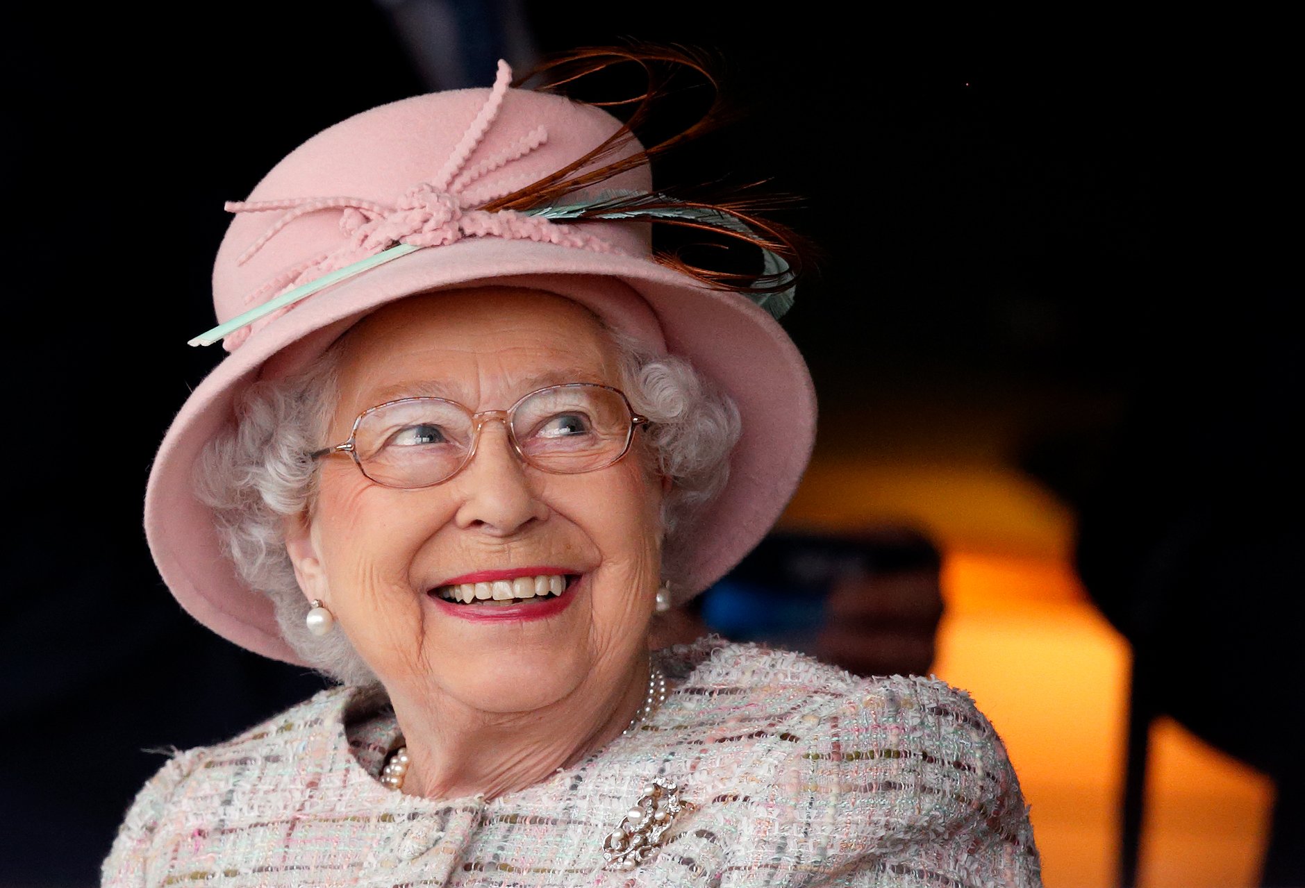 La reina Elizabeth II en Newbury, Reino Unido, en 2017. | Foto: Getty Images