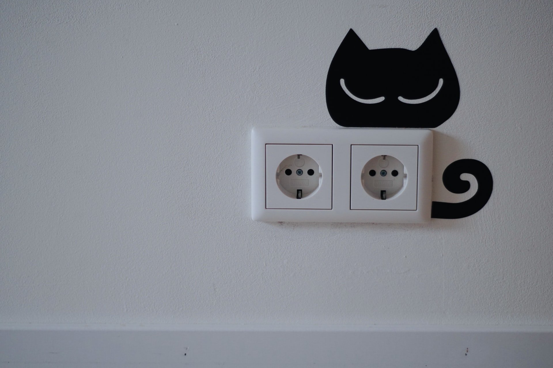 He thought something was weird about the electrical outlet. | Source: Unsplash
