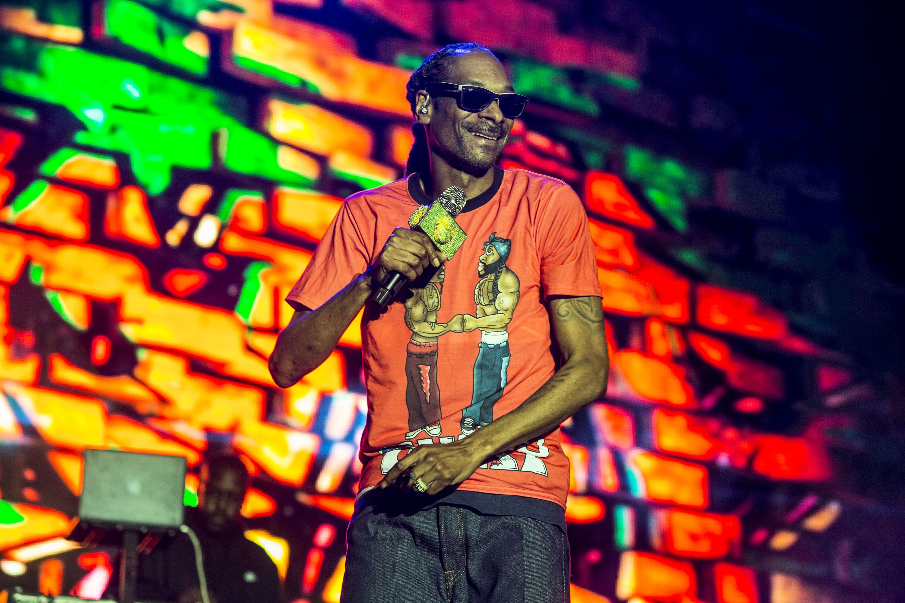 Snoop Dogg performs at 2019 KAABOO Del Mar at Del Mar Race Track on September 13, 2019 in Del Mar, California. | Source: Getty Images