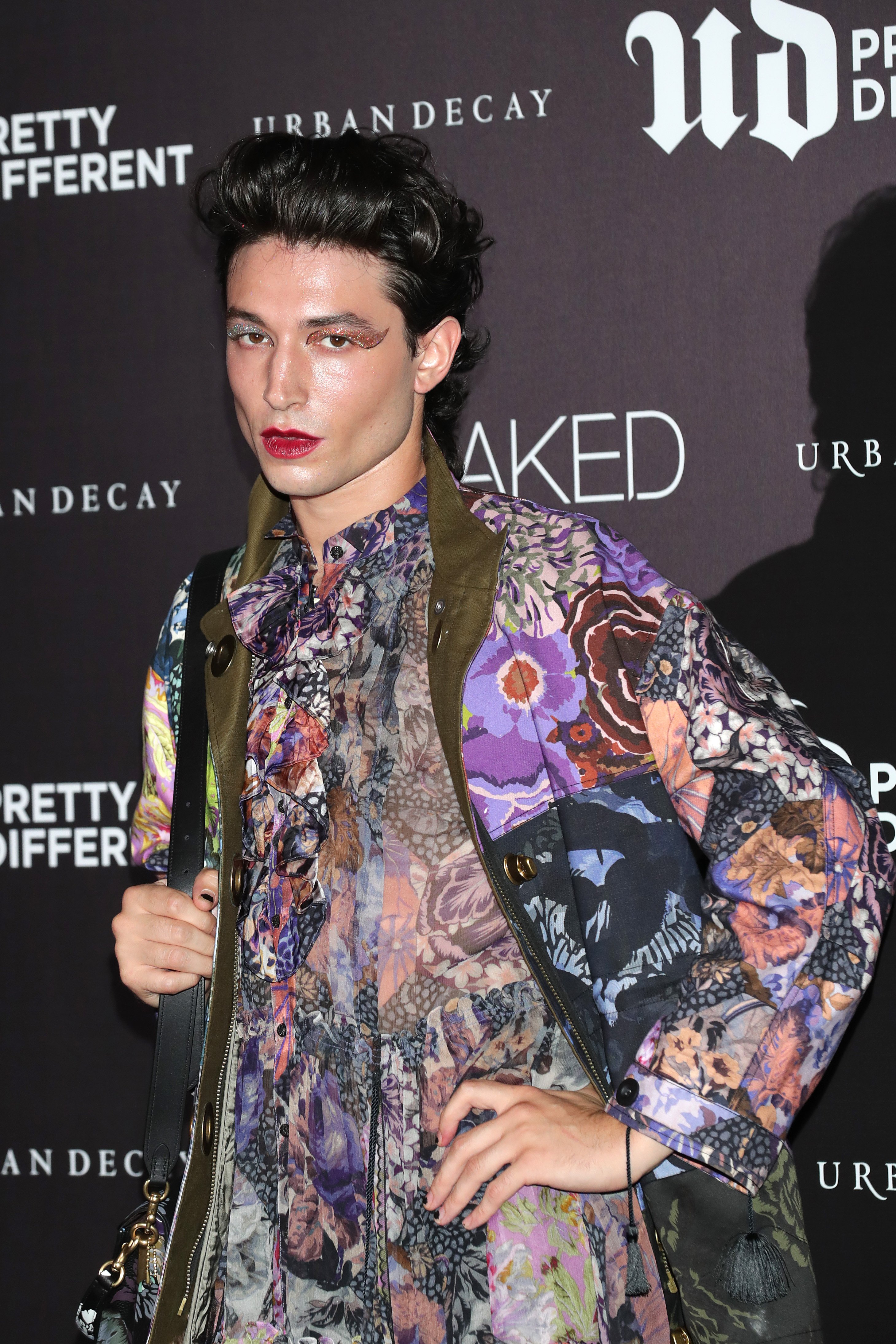 Ezra Miller in Seoul for a photocall for 'URBAN DECAY' stayNAKED on August 20, 2019 |  Source: Getty Images