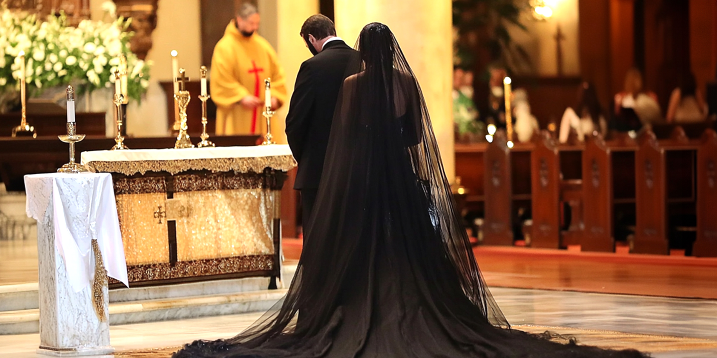 A couple standing at the altar | Source: Amomama