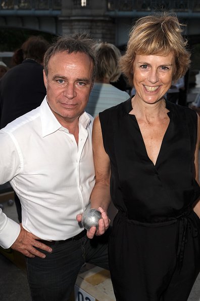 Fabien Lecoeuvre et Anne Richard assistent à la "Pétanque Gastronomique" organisée par Daniel Lauclair à Paris Yacht Marina le 27 juin 2019 à Paris, France. | Photo : Getty Images
