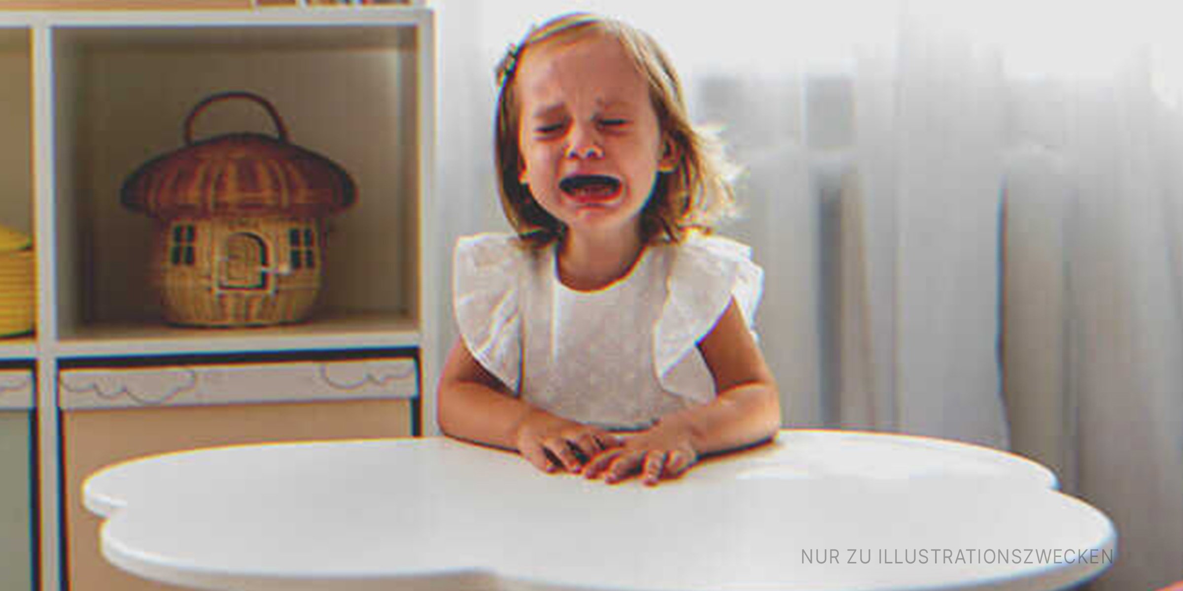 Kleines Mädchen weint allein | Quelle: Getty Images