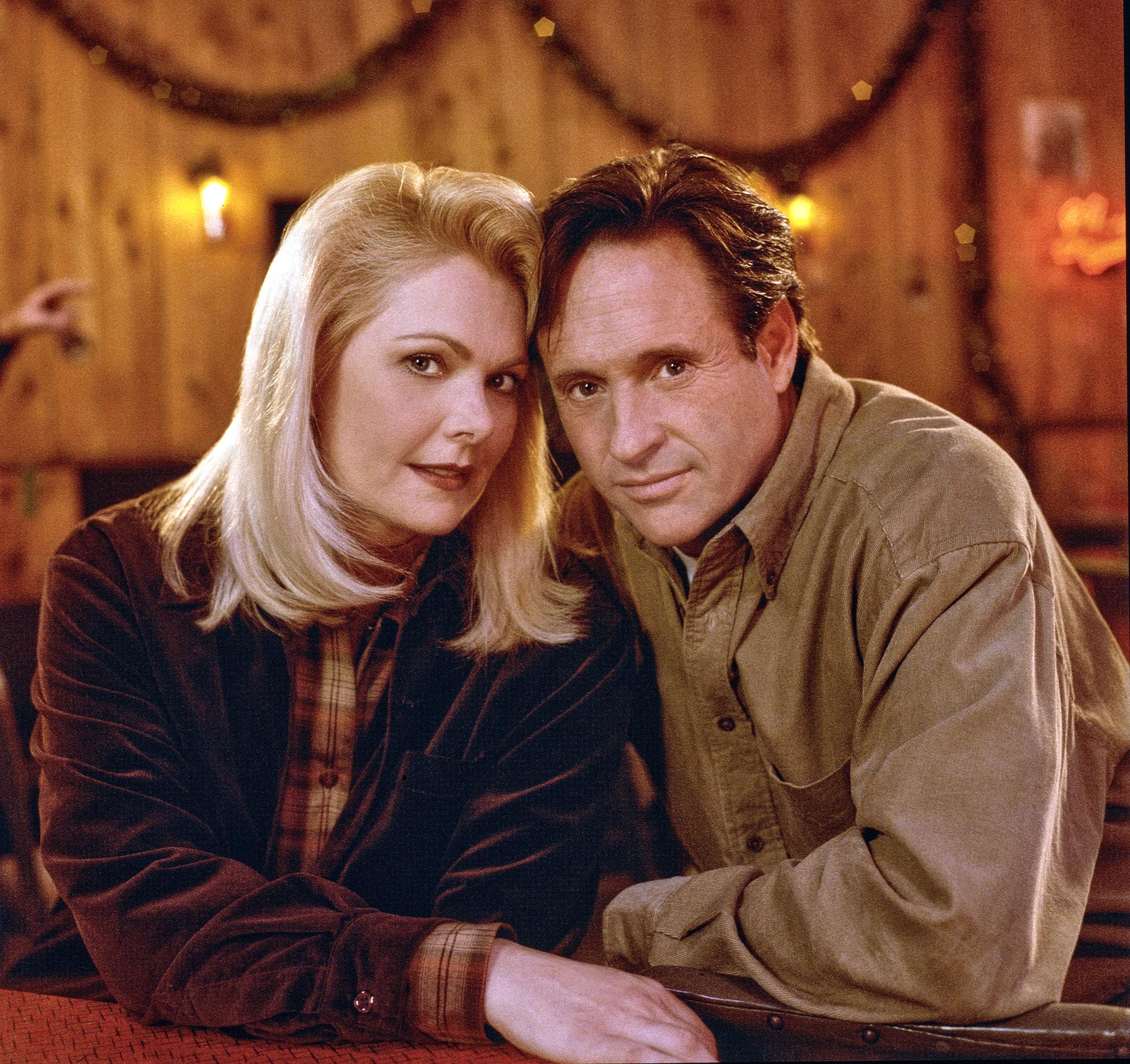 Ann Jillian and Bob Hays on the set of "Ill Be Home For Christmas," 1997 | Source: Getty Images