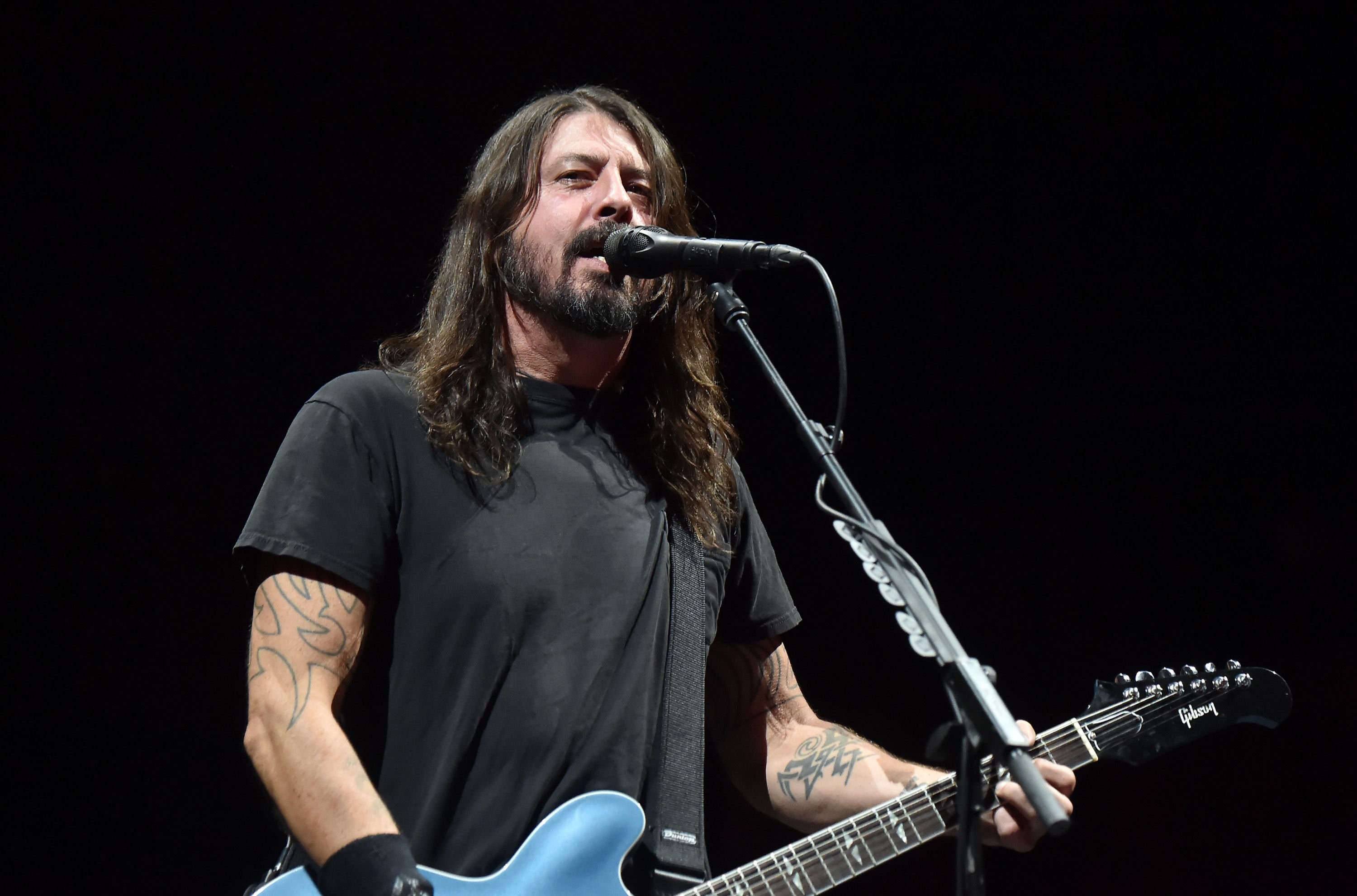 Dave Grohl of the Foo Fighters performs at Cal Jam on October 7, 2017 | Photo: Getty Images