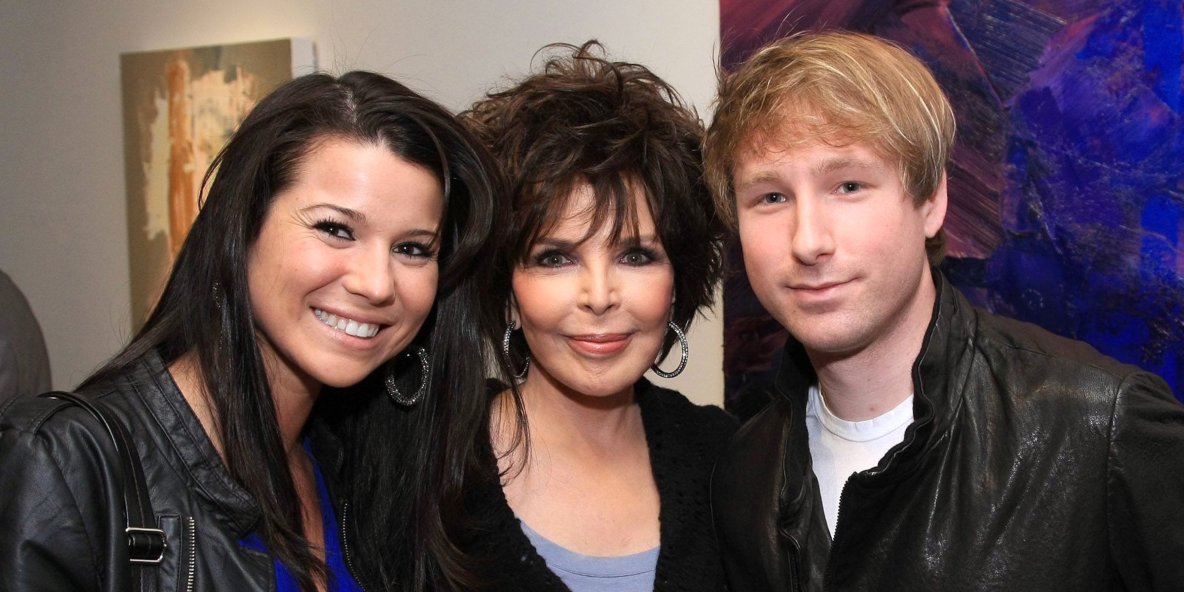 Artist Carole Bayer Sager (C) and her son Christopher Bacharach on January 13, 2011, in West Hollywood, California. | Source: Getty Images