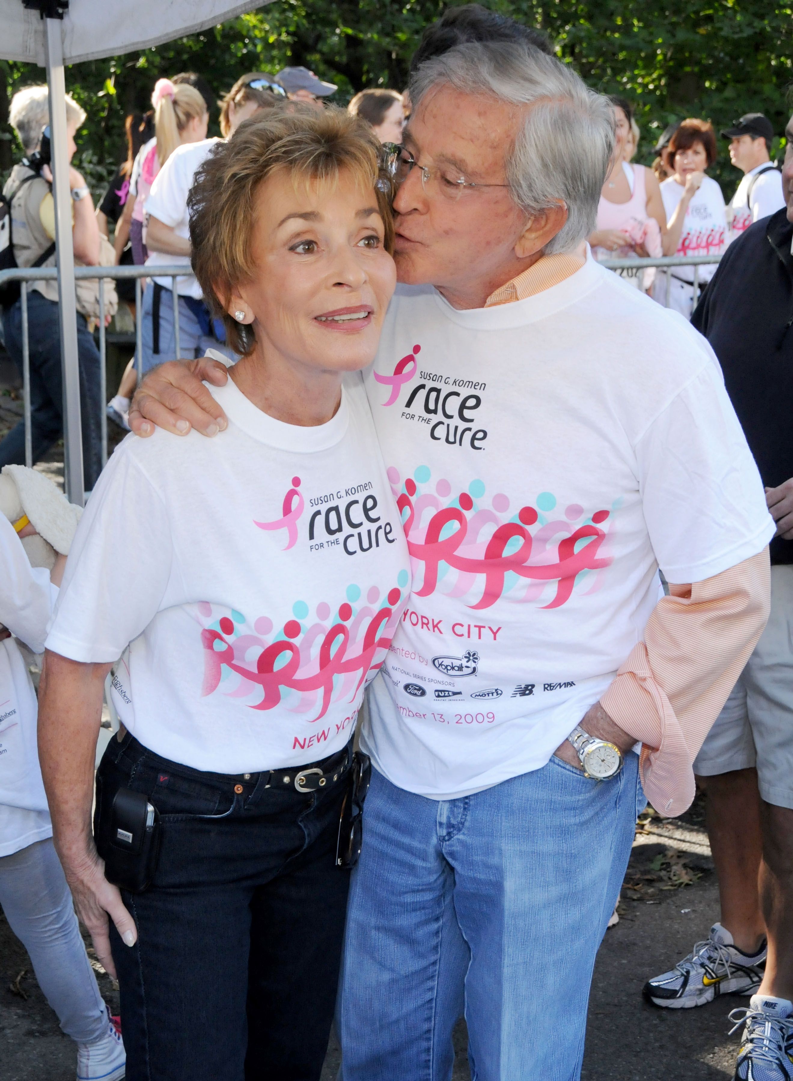 Judy and Jerry Sheindlin at the Susan G. Komen New York City Race For The Cure in New York on September 13, 2009 | Source: Getty Images