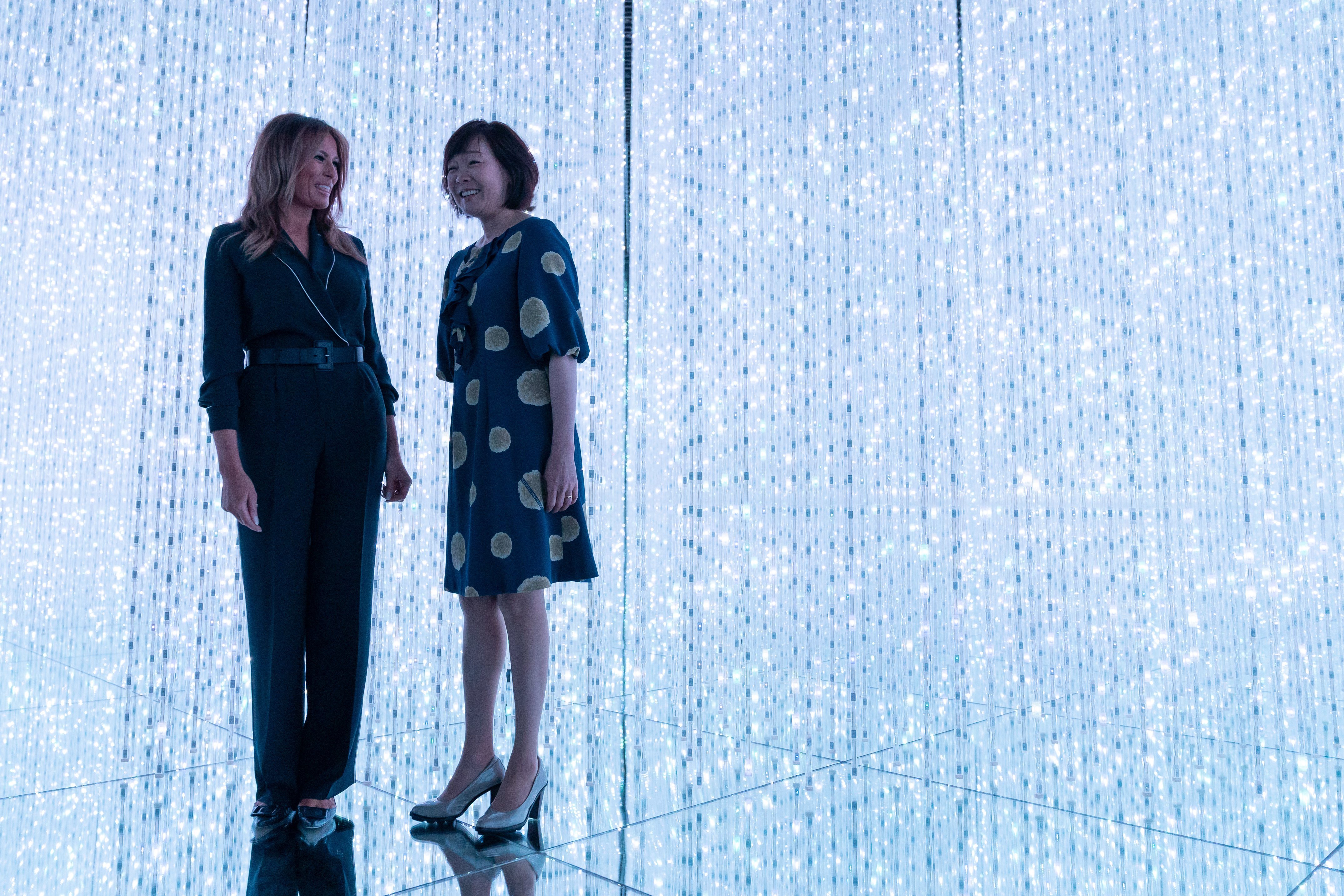 Melania Trump and Akie Abe at the Mori Building Digital Art Museum in Tokyo, Japan | Photo: Getty Images