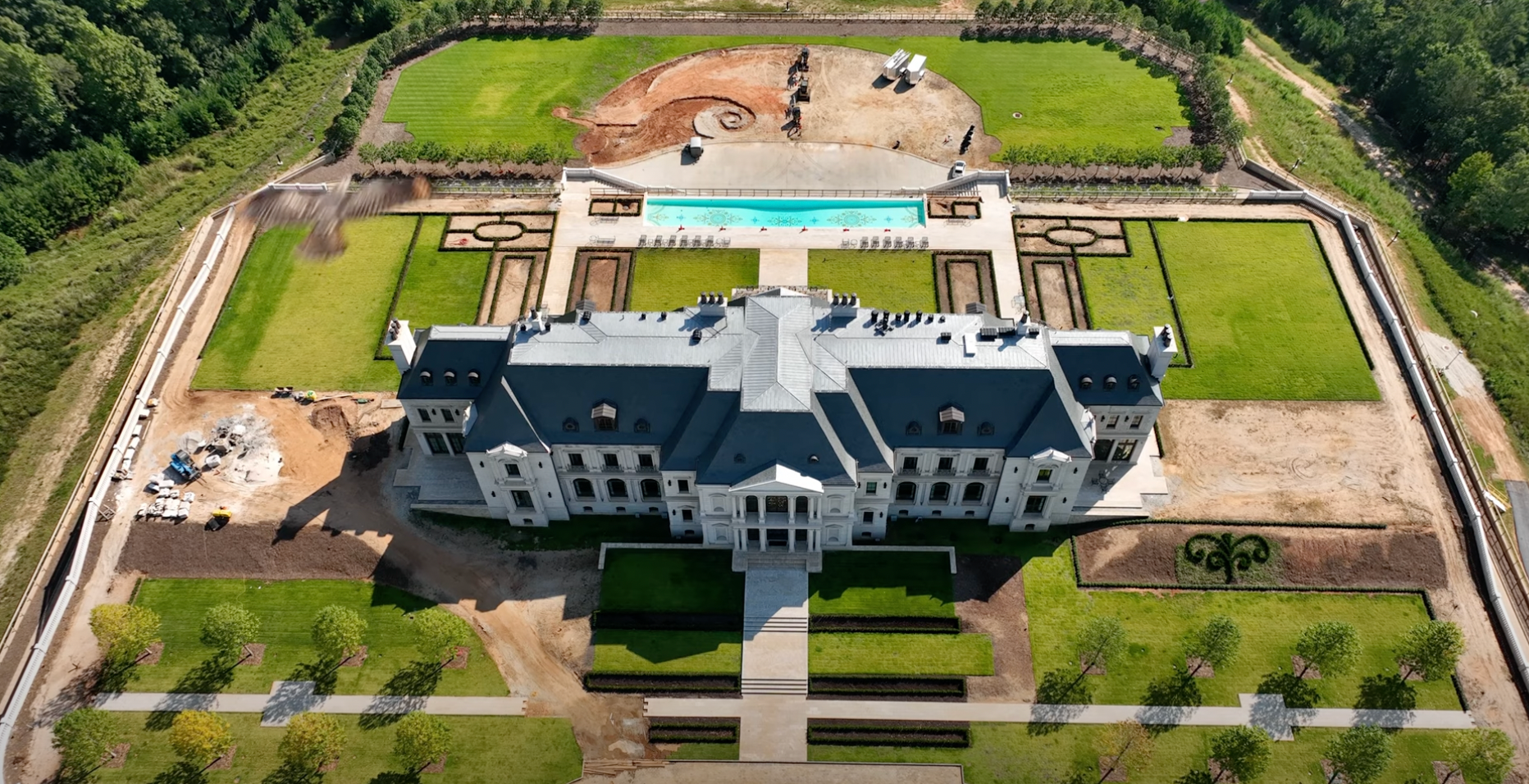 Pictured: An aerial view of Tyler Perry's home in Atlanta, Georgia | Source: YouTube/DFWald