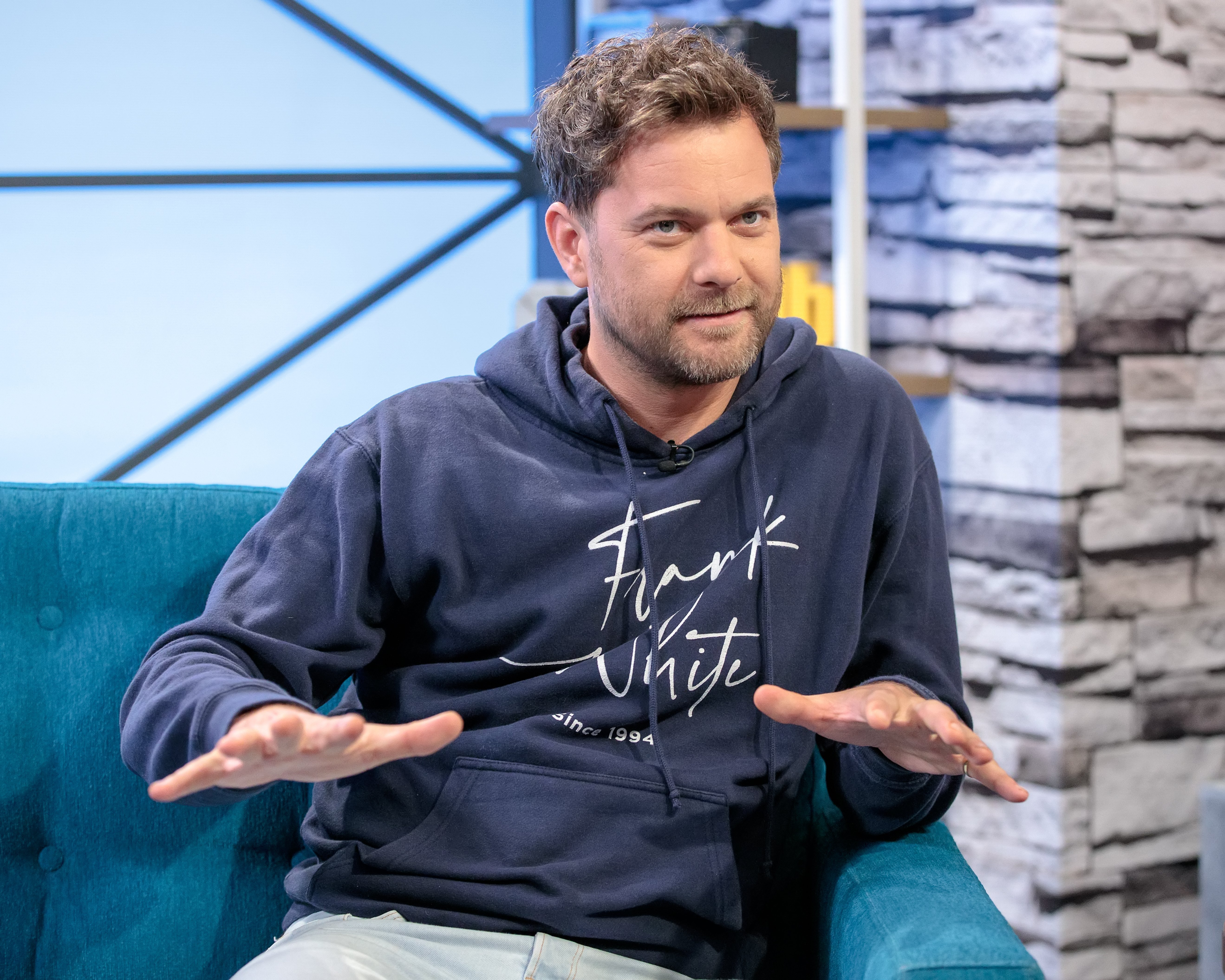 Joshua Jackson visits 'The IMDb Show' on May 14, 2019 in Studio City, California. | Photo: GettyImages