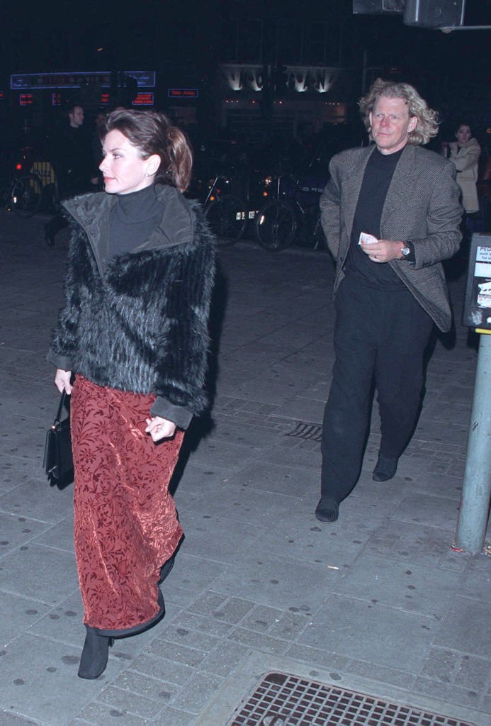 Robert John 'Mutt' Lange attending a performance of Swan Lake in London West End, February 2000. | Photo: Getty Images