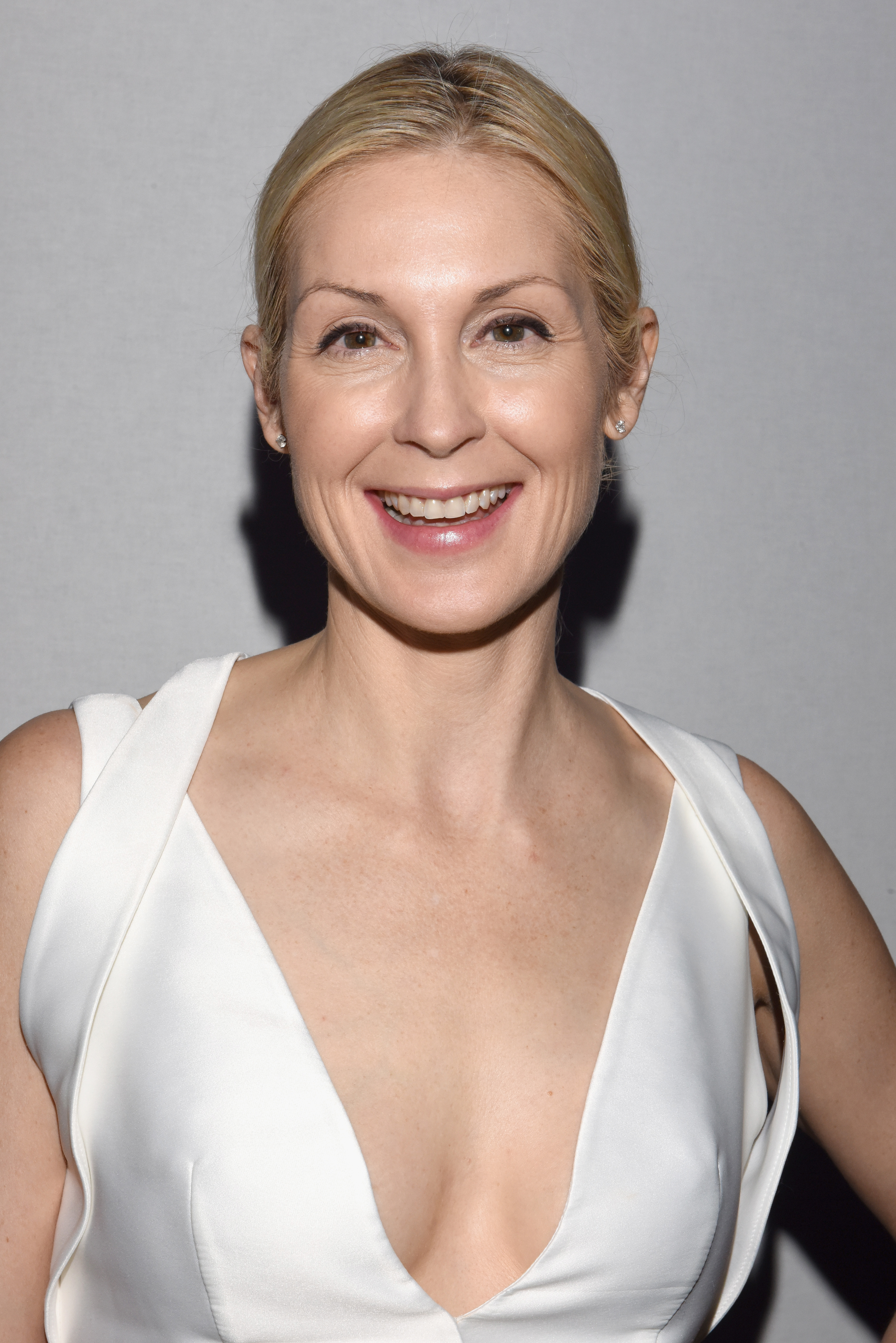 Kelly Rutherford at Son Jung Wan Spring during New York Fashion Week: The Shows at The Dock, Skylight on September 12, 2015, in New York City | Source: Getty Images