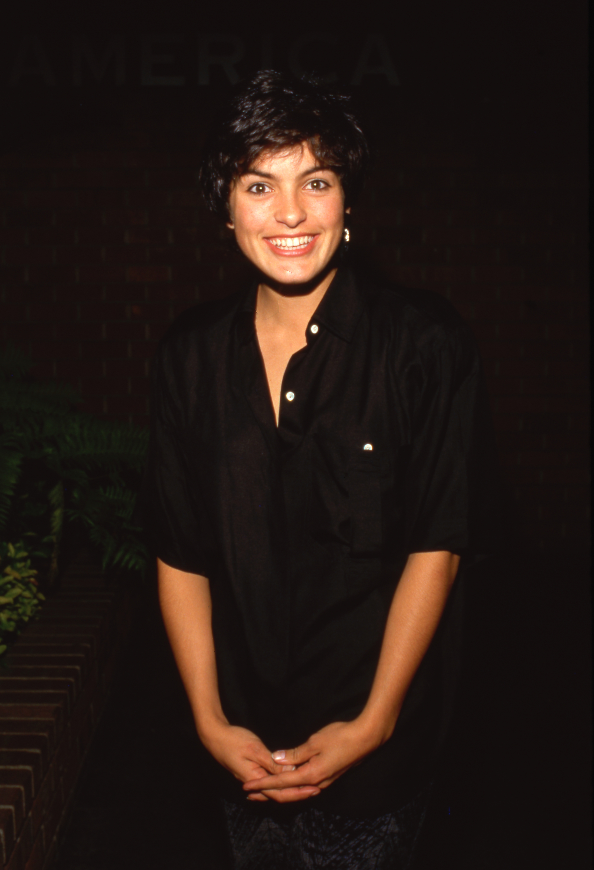 Mariska Hargitay posing for a picture in the 1980s. | Source: Getty Images