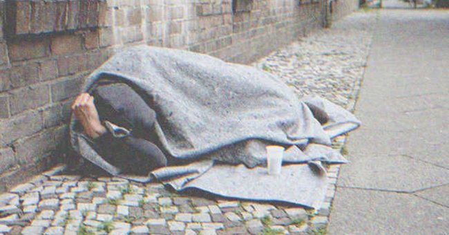J'ai trouvé mon père en train de dormir dans la rue. | Source : Pexel