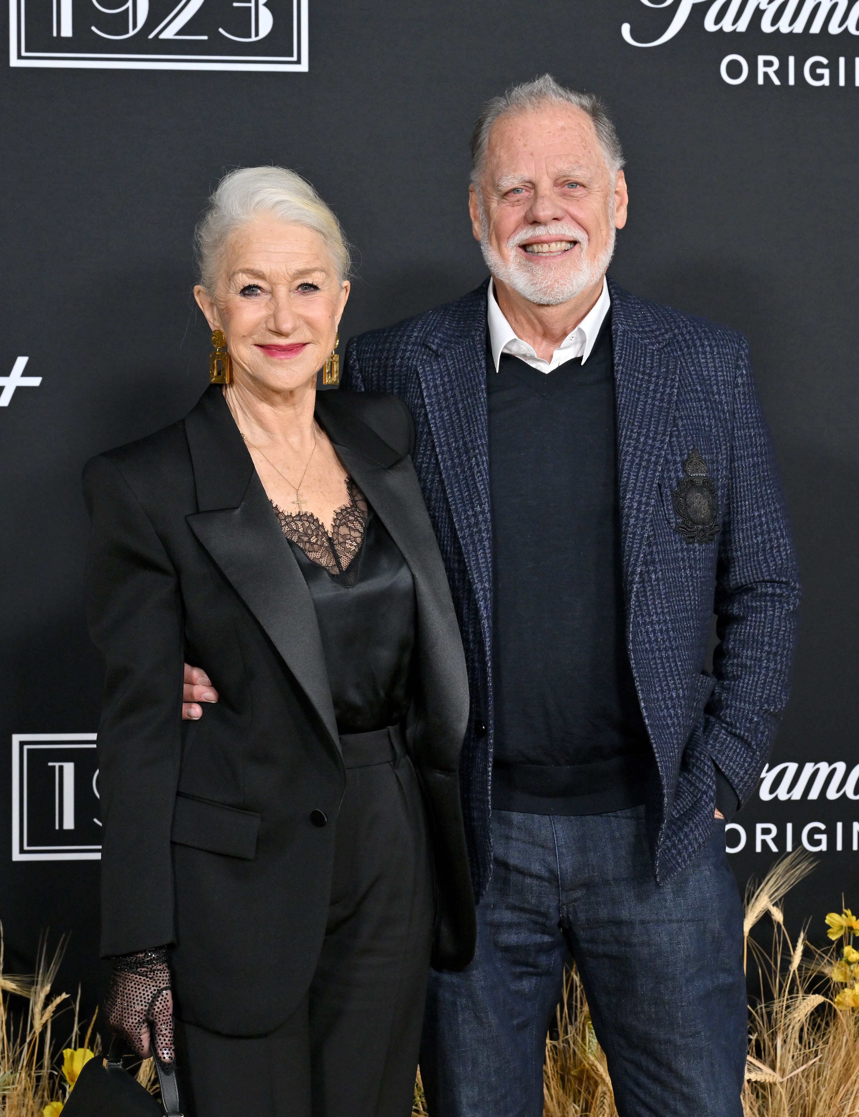 Helen Mirren and Taylor Hackford attend the Los Angeles premiere of Paramount+'s "1923" at Hollywood American Legion, on December 2, 2022, in Los Angeles, California. | Source: Getty Images