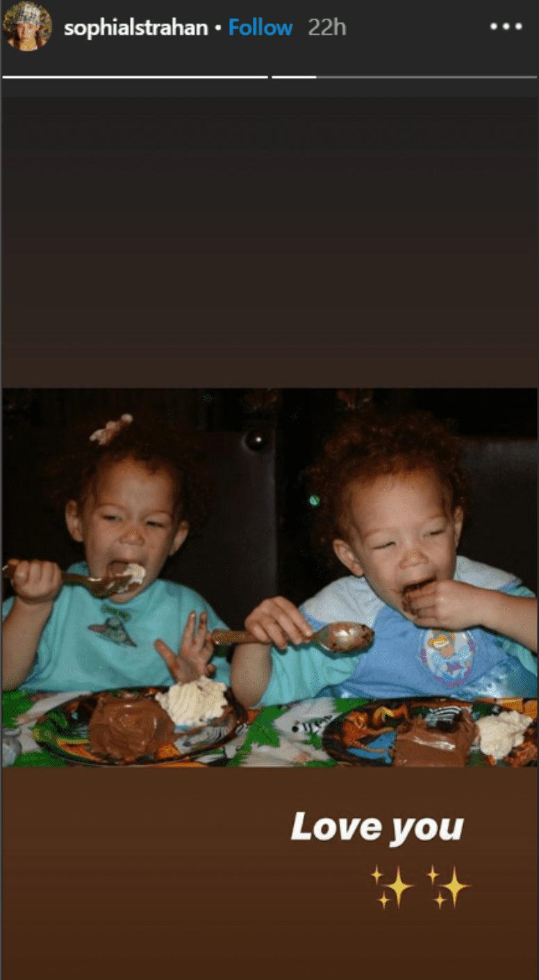Childhood photo of Michael Strahan's twin daughters Sophia and Isabella. | Source: Instagram/sophiastrahan