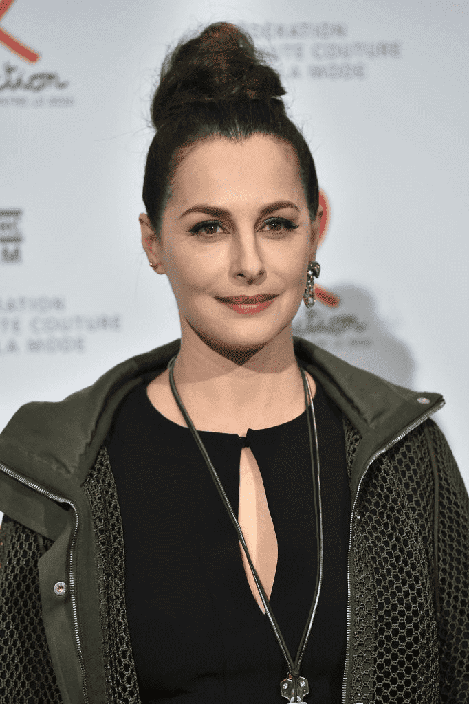 PARIS, FRANCE - 23 JANVIER : Amira Casar participe au dîner de gala du Sidaction 2020 au Pavillon Cambon le 23 janvier 2020 à Paris, France. | Photo : Getty Images