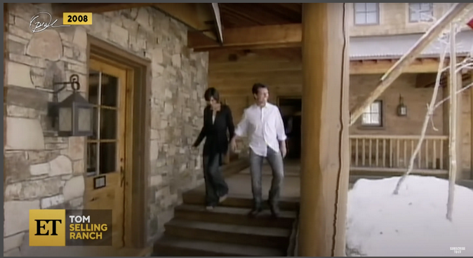 Katie Holmes and Tom Cruise at Tom Cruise's ranch in Telluride, Colorado, from a video dated March 28, 2021. | Source: Youtube.com/@EntertainmentTonight