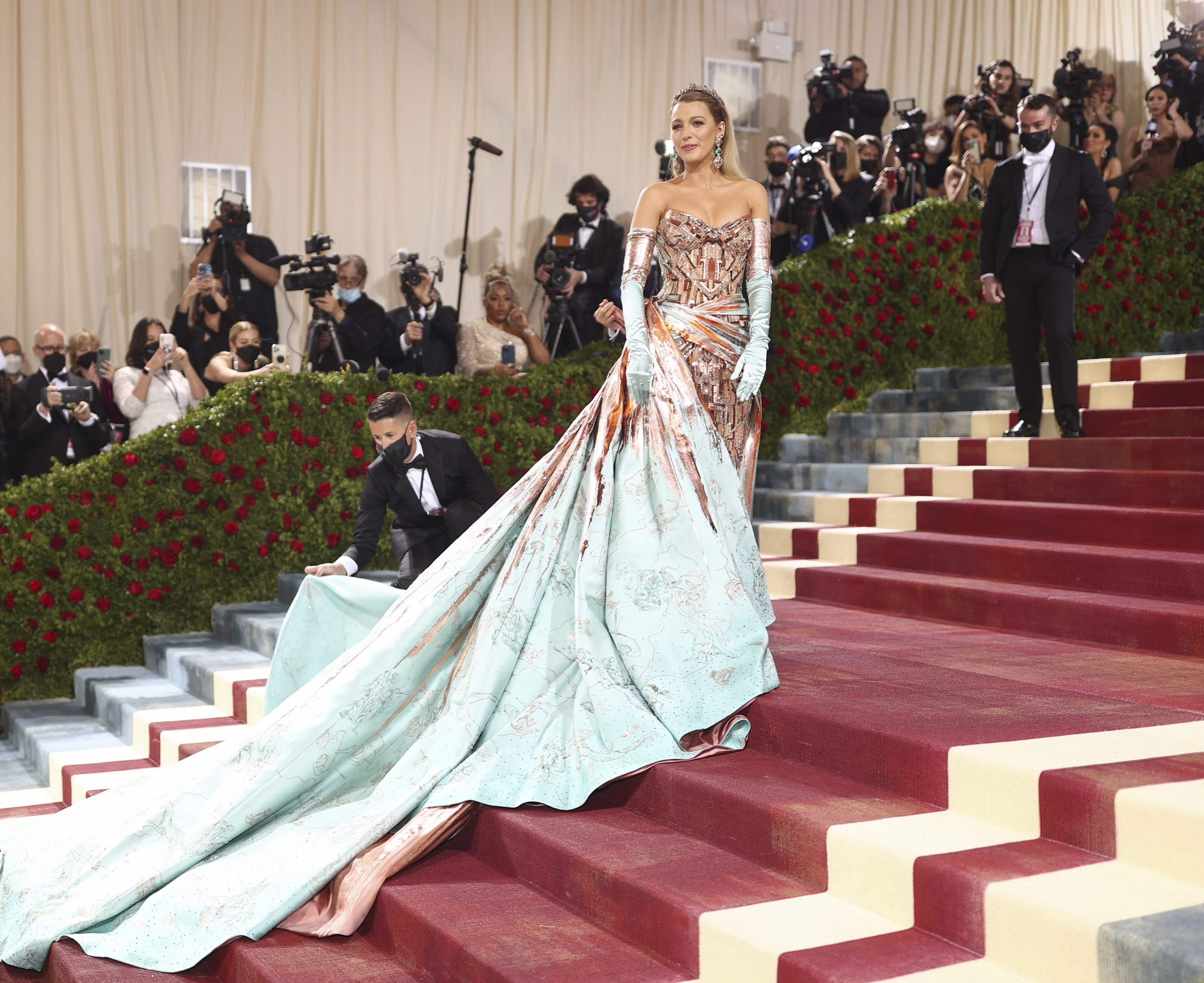 Blake Lively at The 2022 Met Gala at the The Metropolitan Museum of Art on May 2, 2022 in New York City. | Source: Getty Images